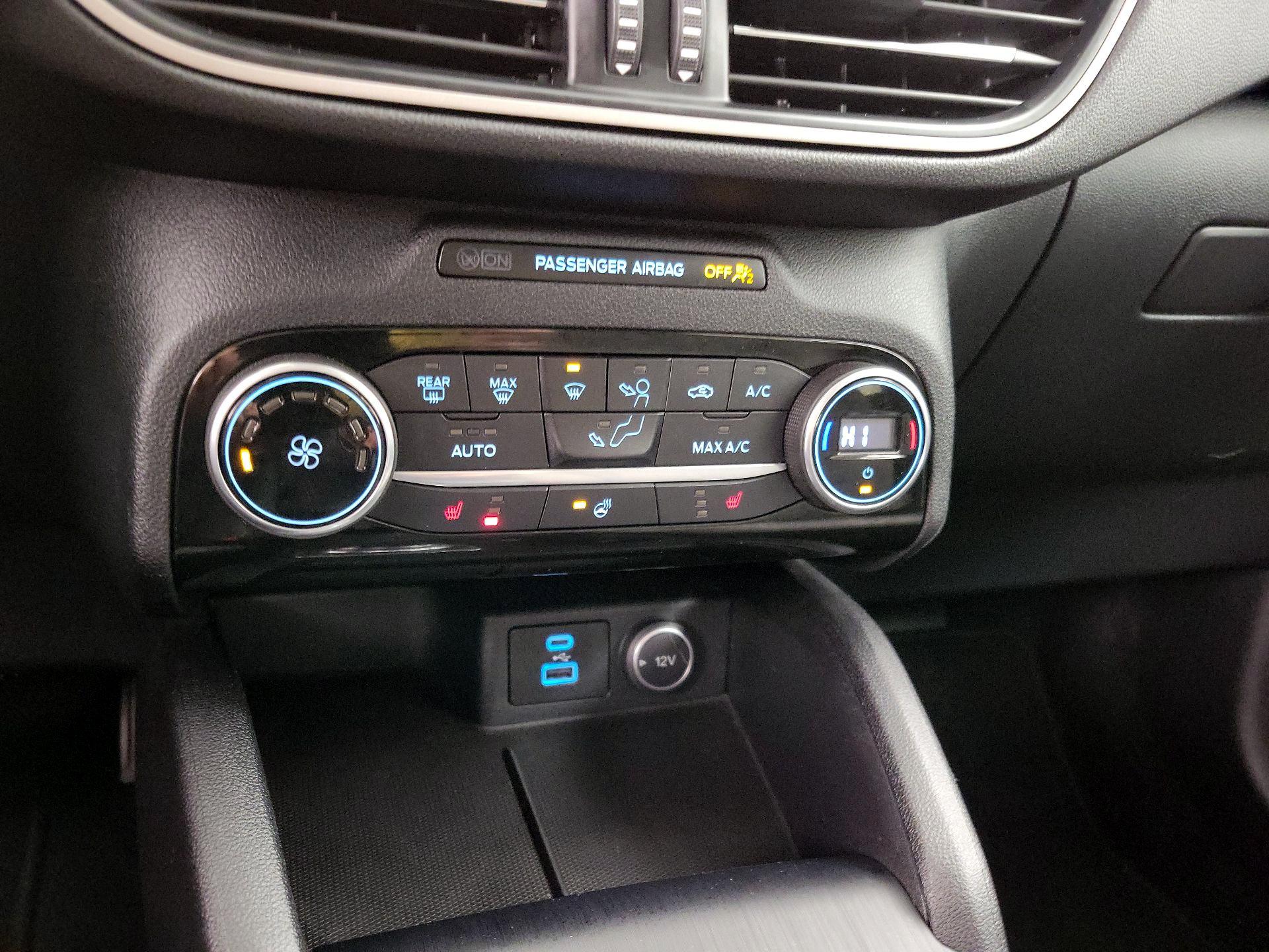 Thumbnail: 2021 Ford Escape - 16