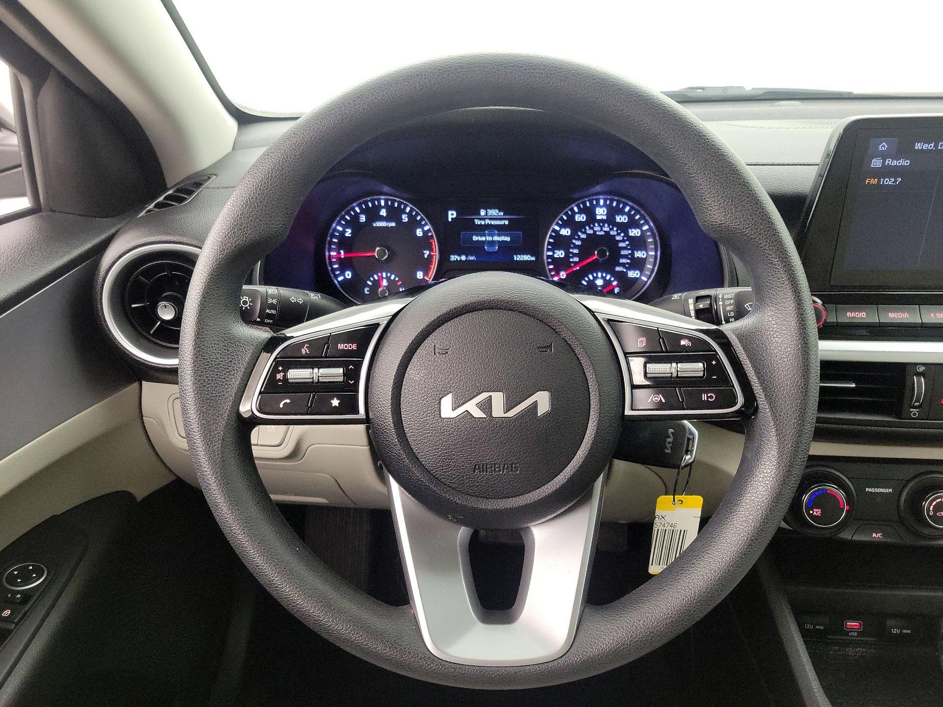 Thumbnail: 2023 Kia Forte - 10