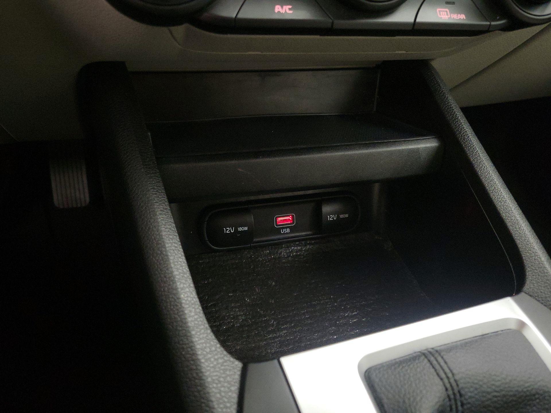 Thumbnail: 2023 Kia Forte - 18