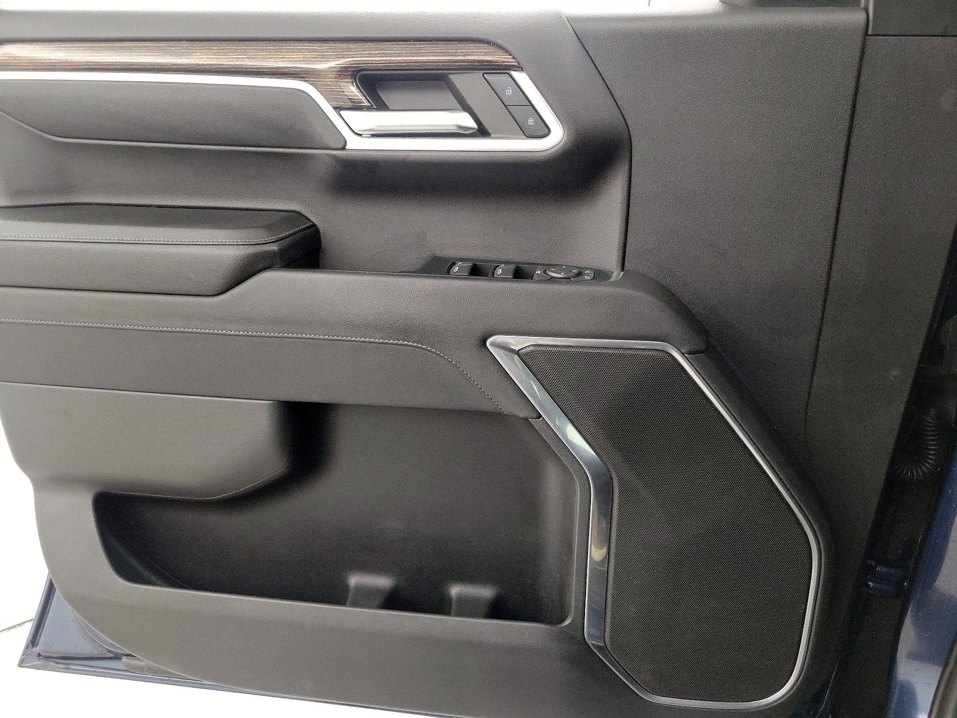 Thumbnail: 2023 GMC Sierra 1500 - 12