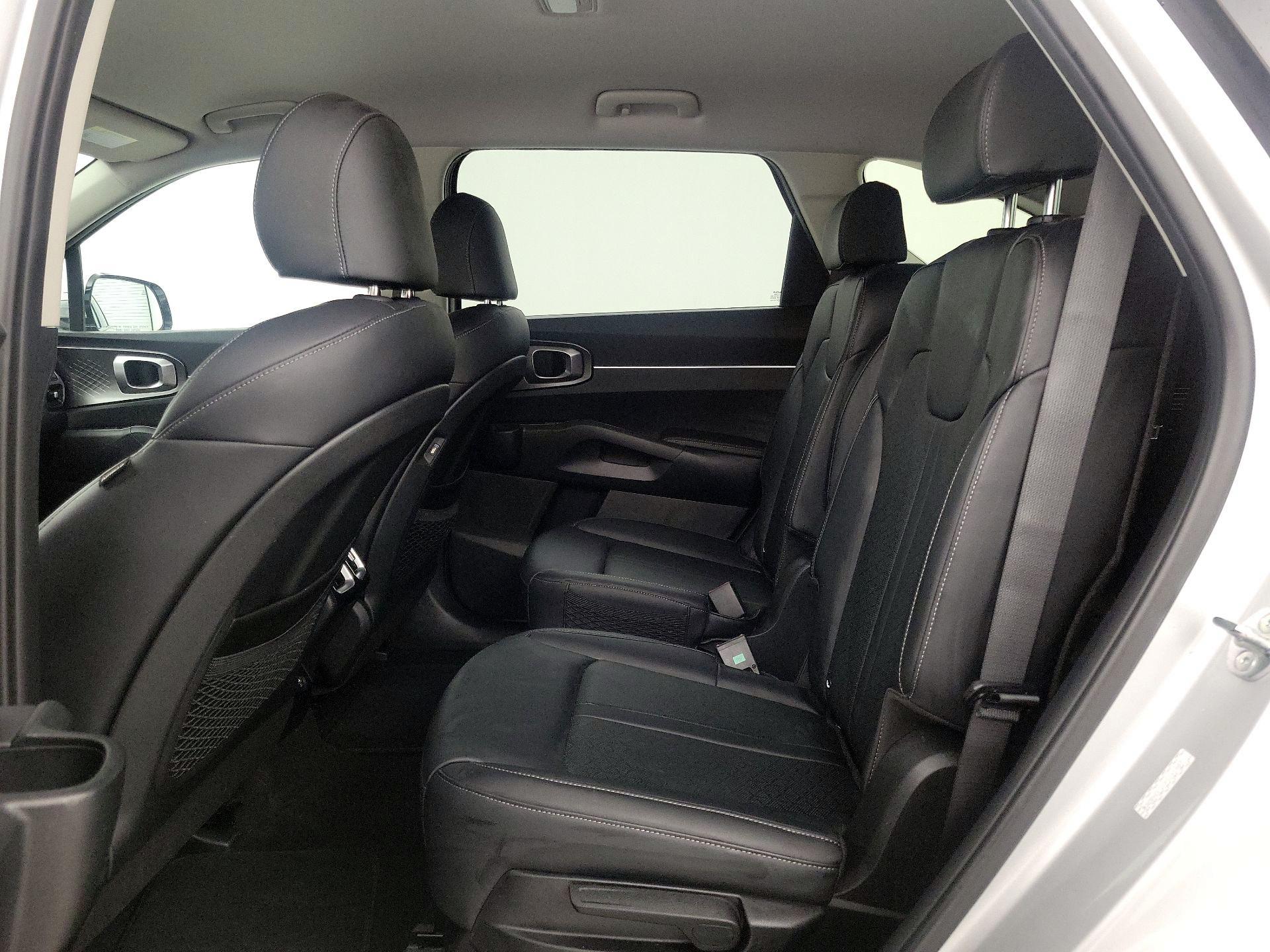 Thumbnail: 2023 Kia Sorento - 20