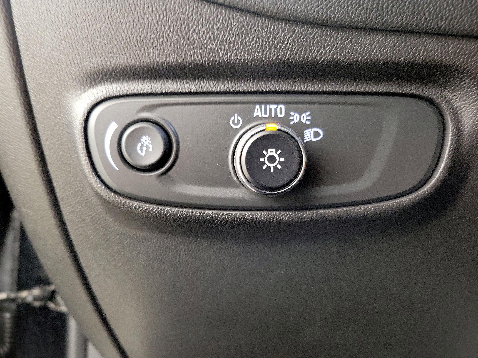 Thumbnail: 2023 Chevrolet Equinox - 13