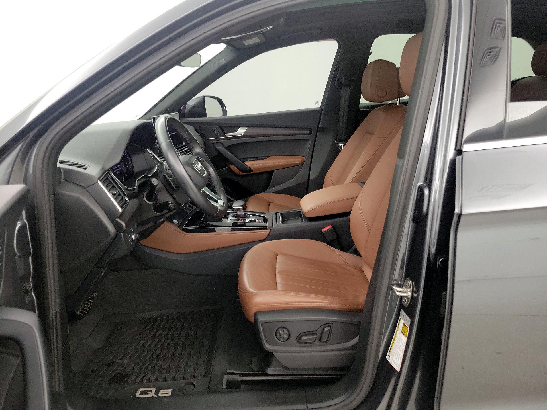 Thumbnail: 2022 Audi Q5 - 11