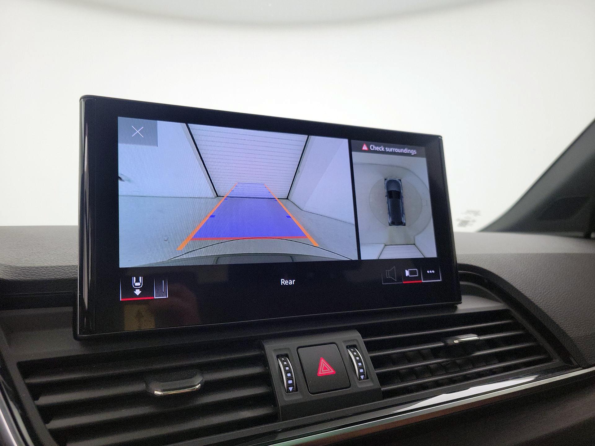 Thumbnail: 2022 Audi Q5 - 14