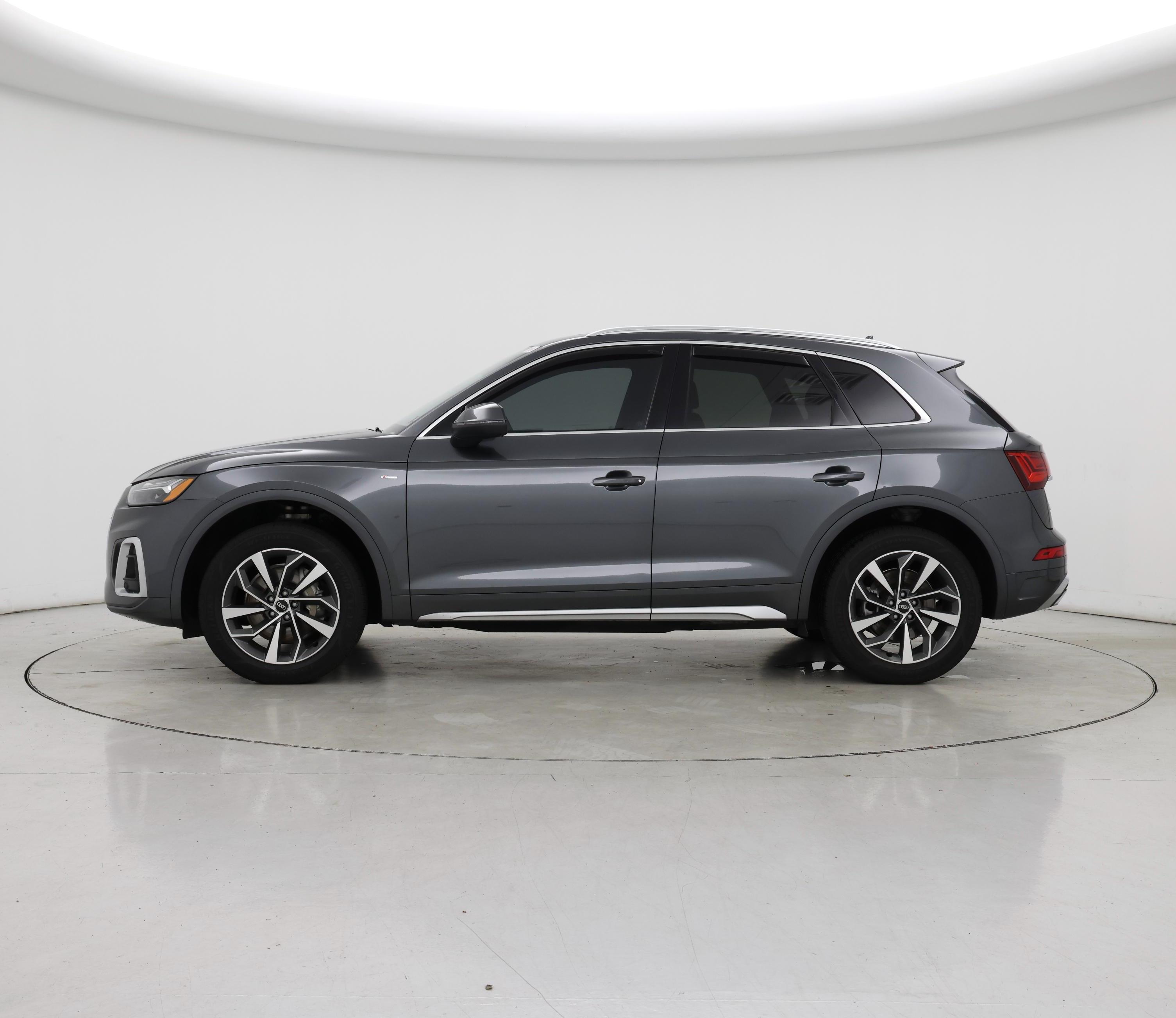 Thumbnail: 2022 Audi Q5 - 3