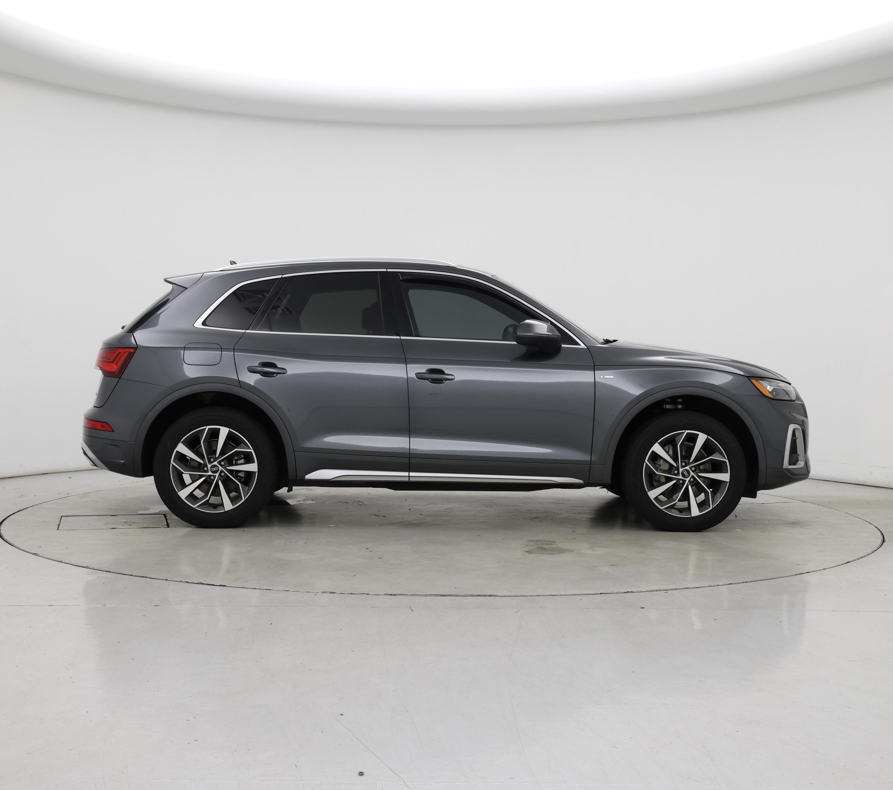 Thumbnail: 2022 Audi Q5 - 7