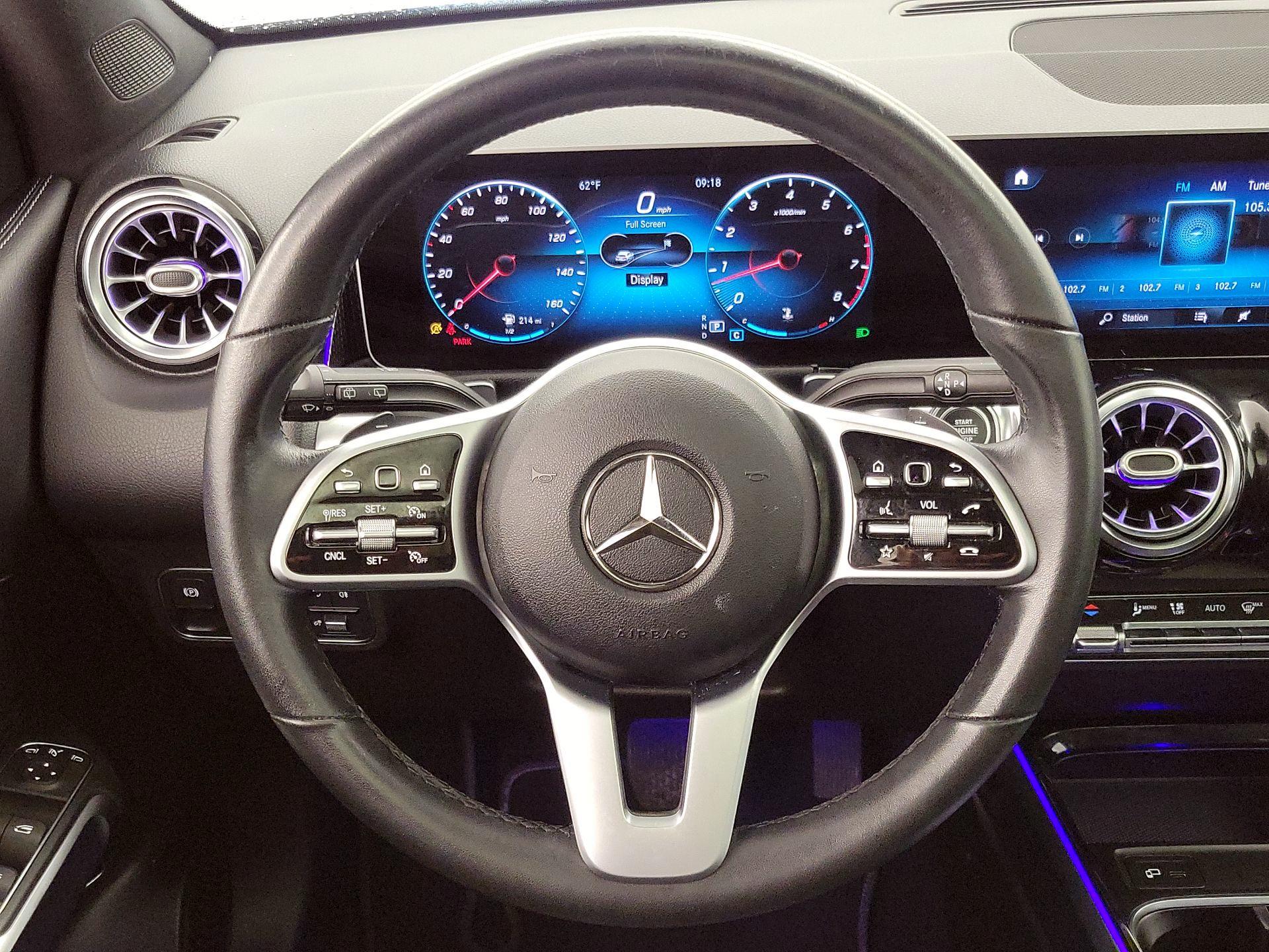 Thumbnail: 2020 Mercedes-Benz GLB - 10