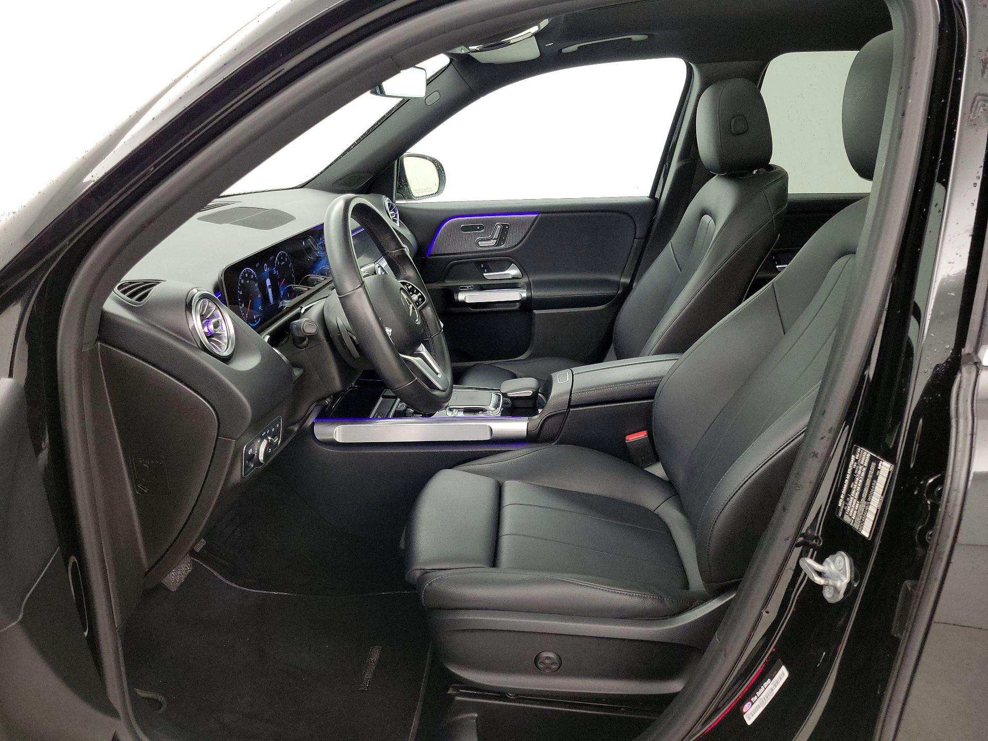 Thumbnail: 2020 Mercedes-Benz GLB - 11