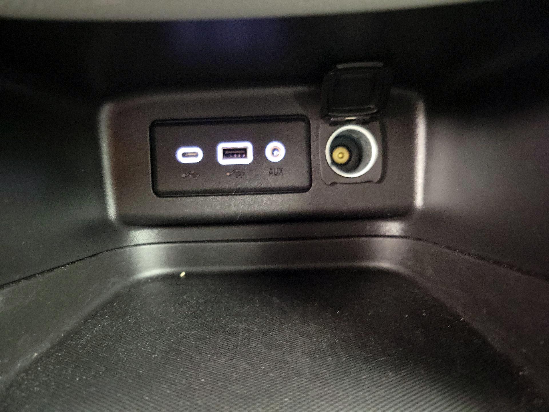 Thumbnail: 2023 Chevrolet Equinox - 18