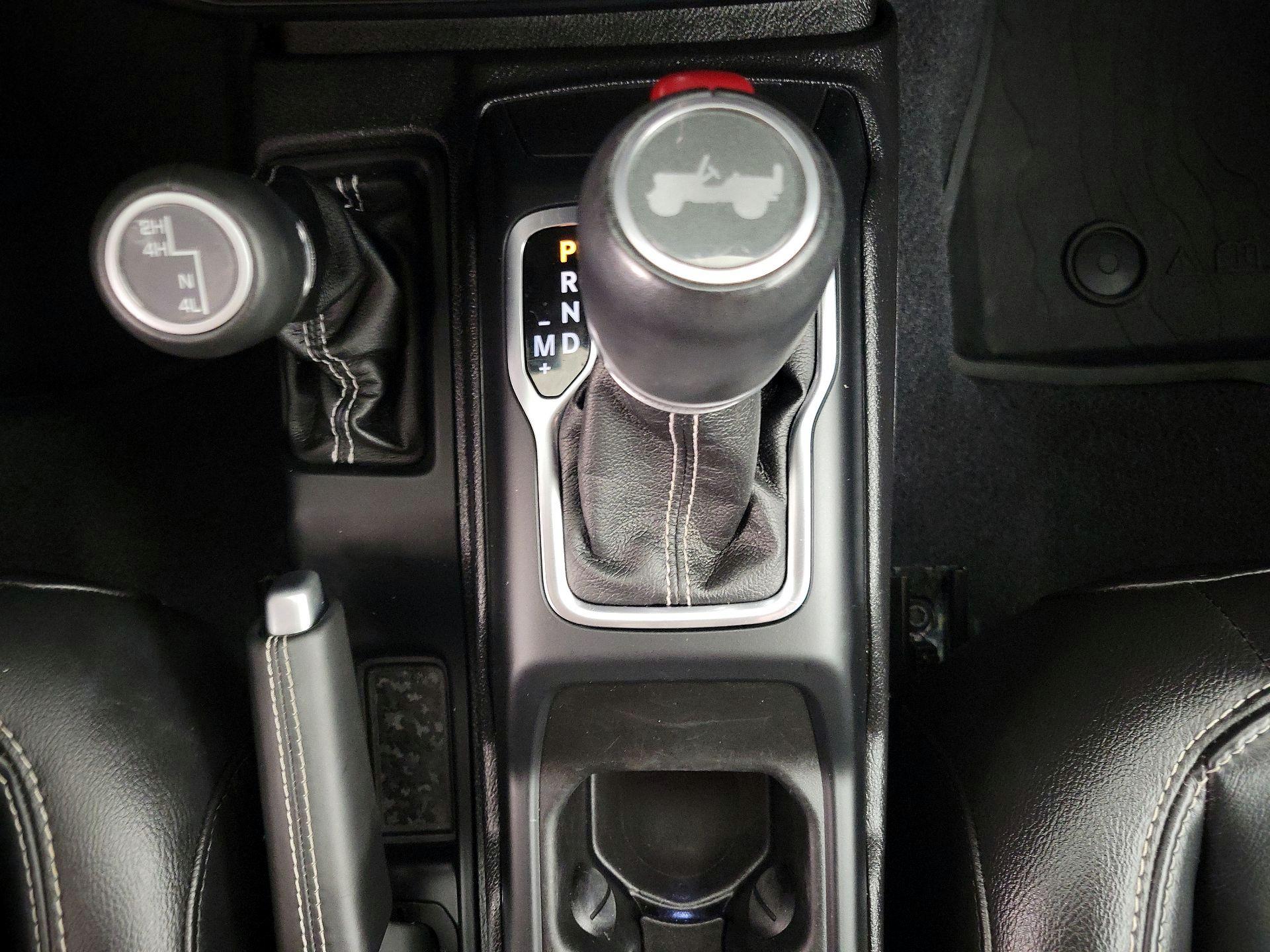 Thumbnail: 2021 Jeep Wrangler - 18