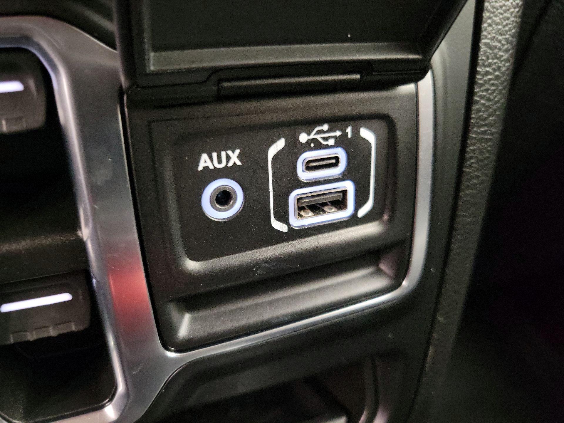 Thumbnail: 2021 Jeep Wrangler - 19