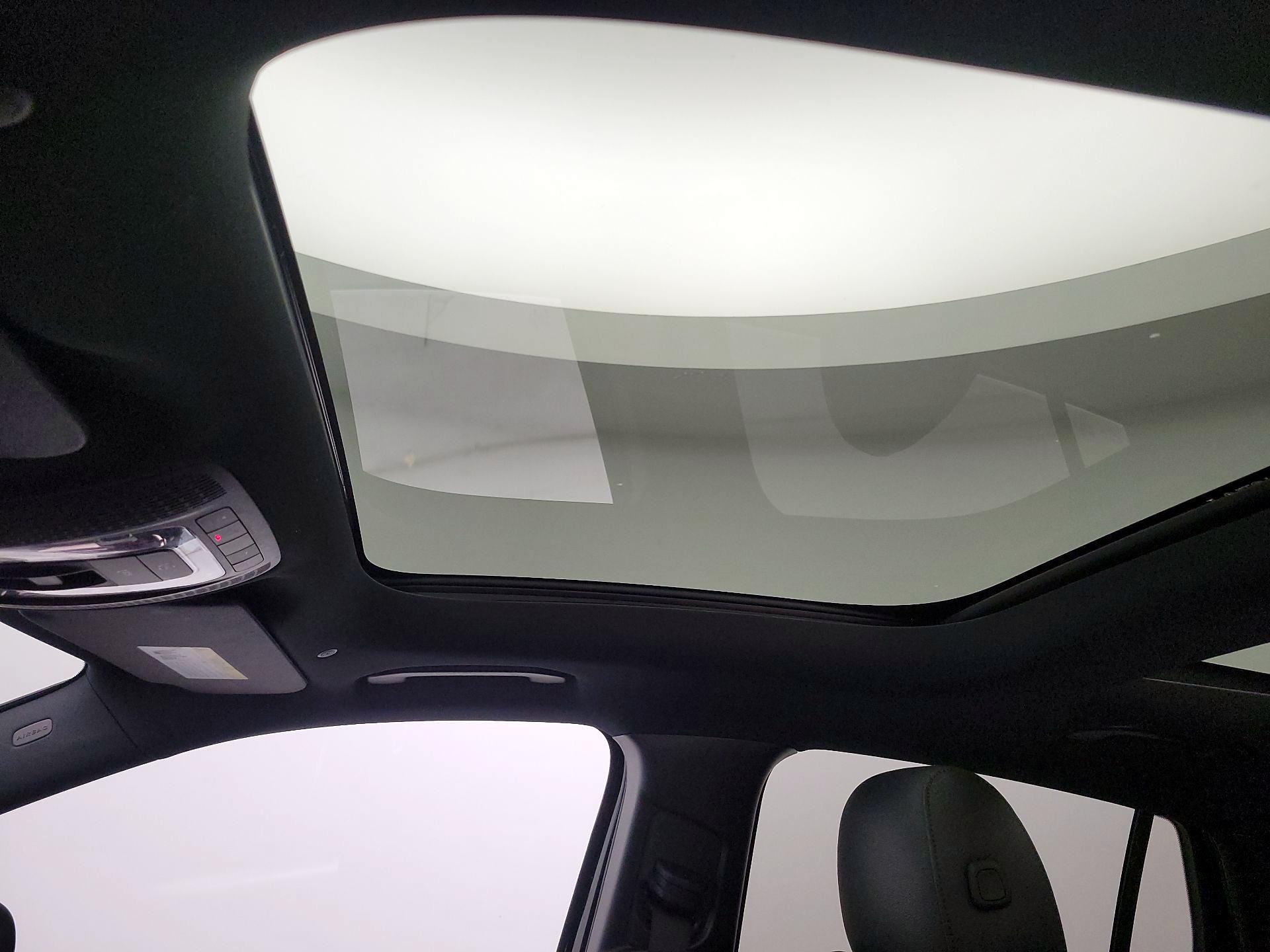 Thumbnail: 2023 Mercedes-Benz GLA - 19