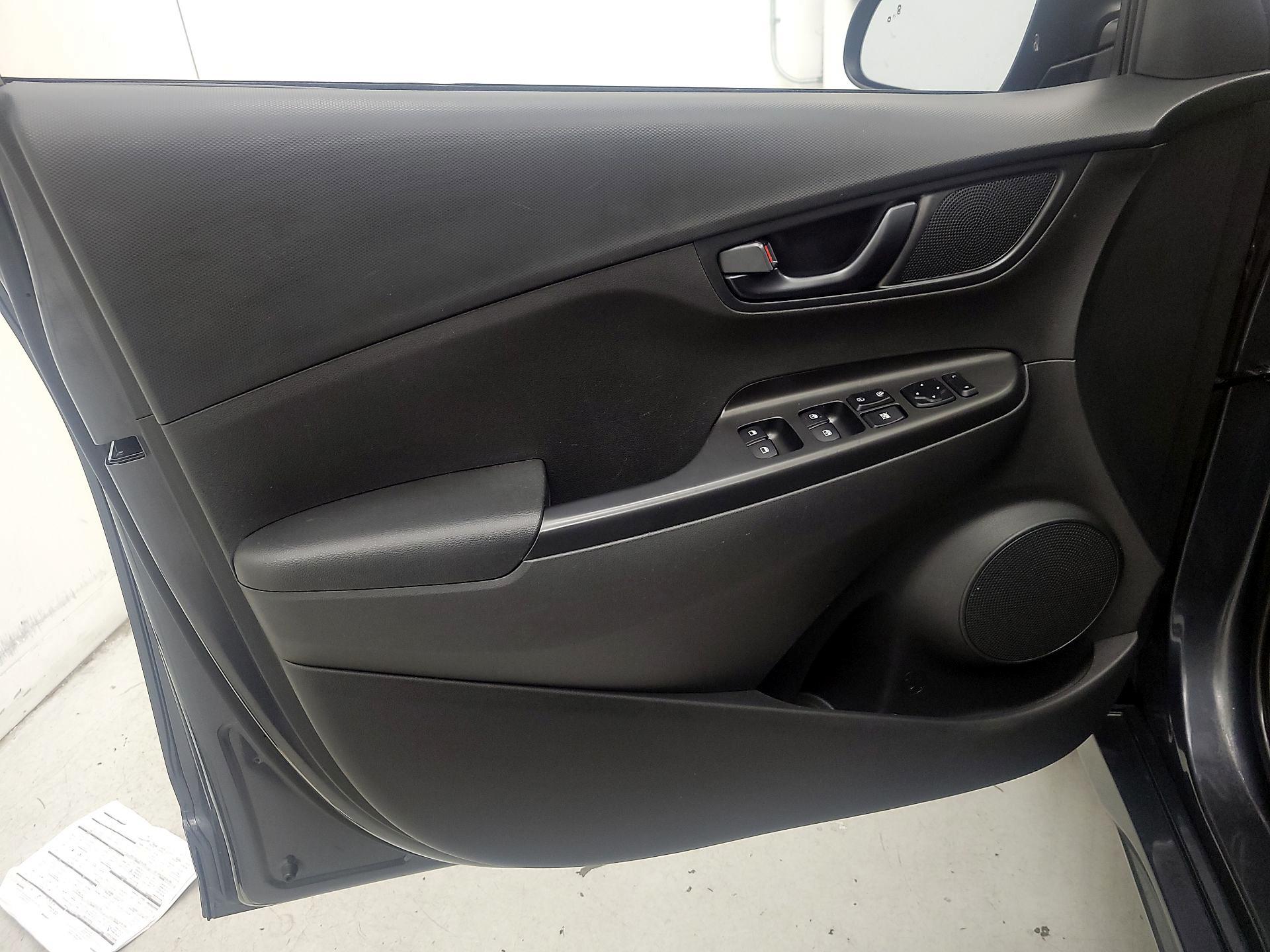 Thumbnail: 2023 Hyundai Kona - 12