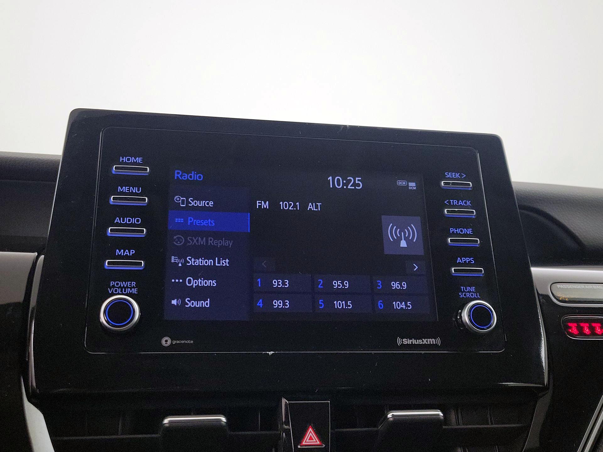 Thumbnail: 2022 Toyota Camry - 15