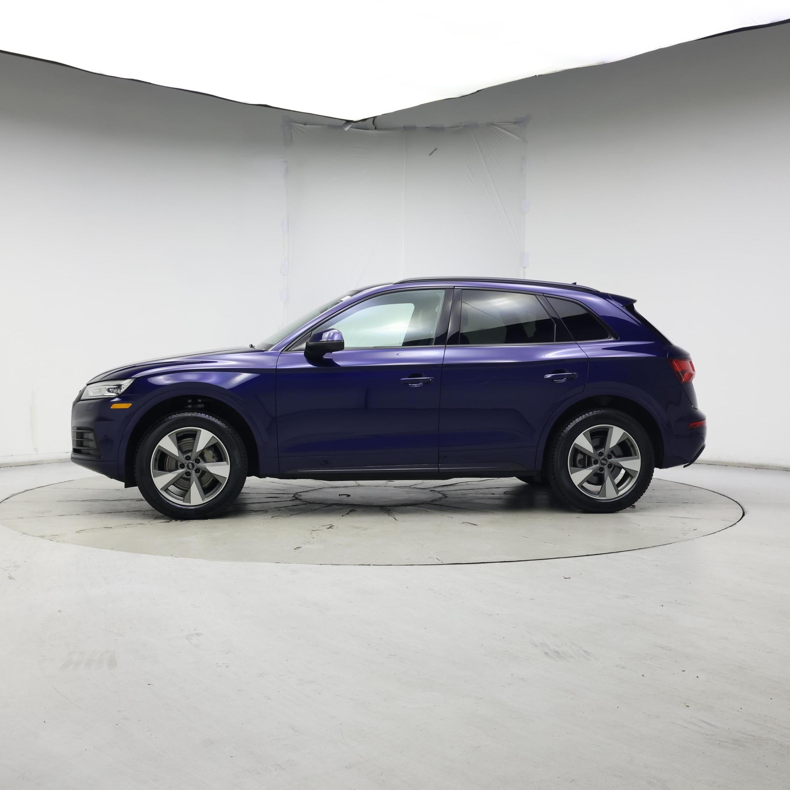 Thumbnail: 2020 Audi Q5 - 3