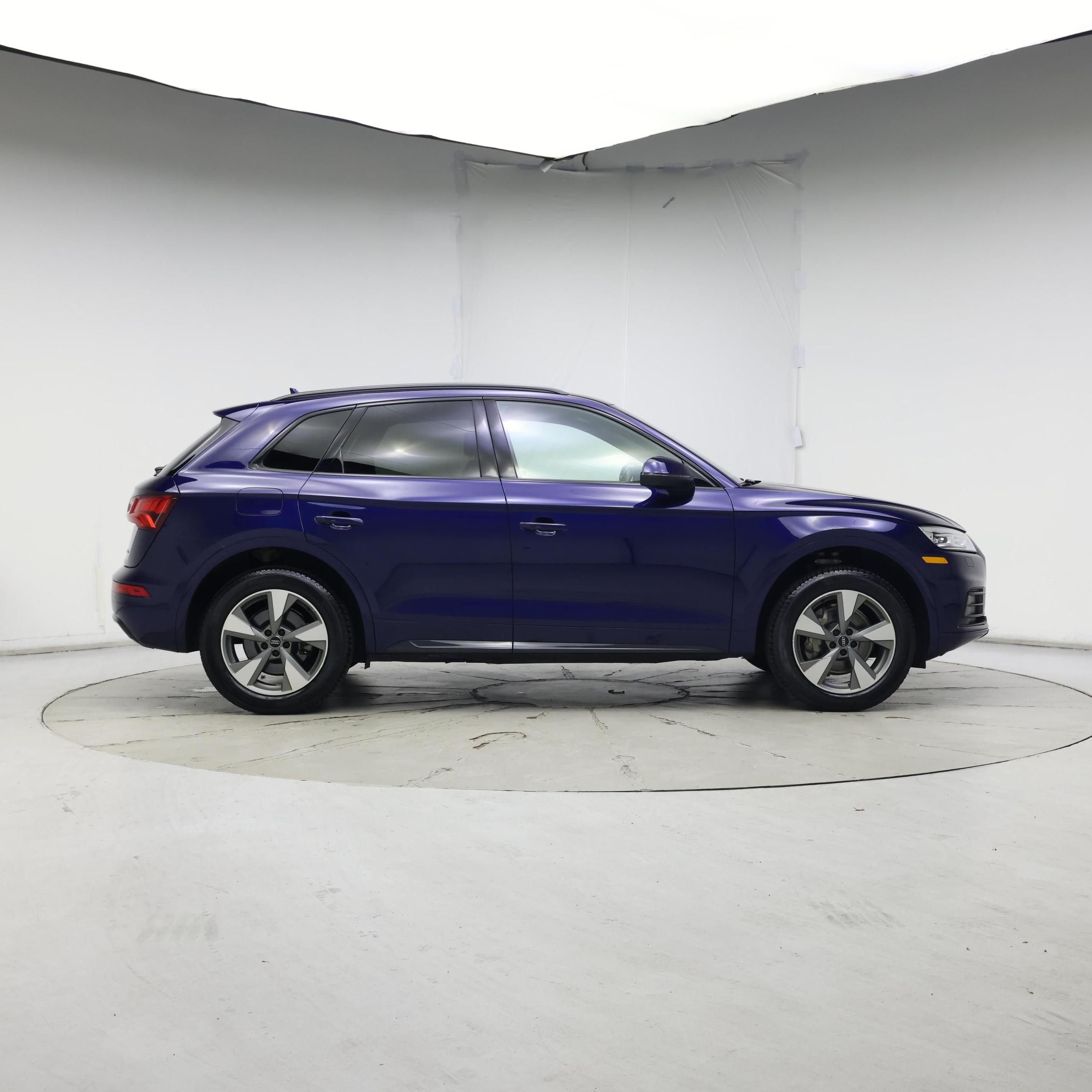 Thumbnail: 2020 Audi Q5 - 7