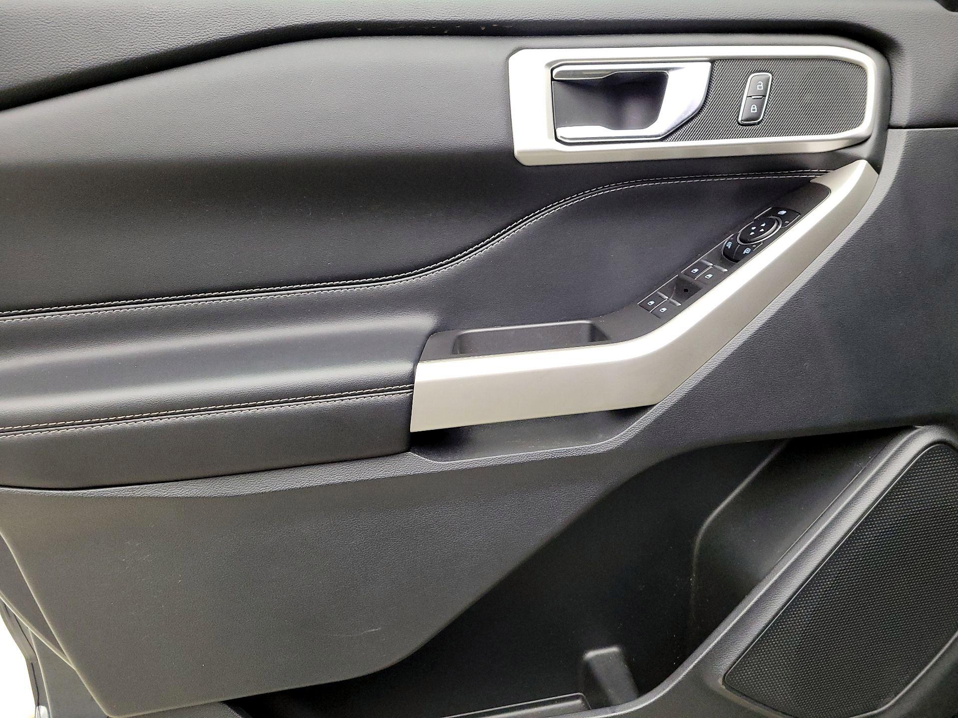 Thumbnail: 2022 Ford Explorer - 12