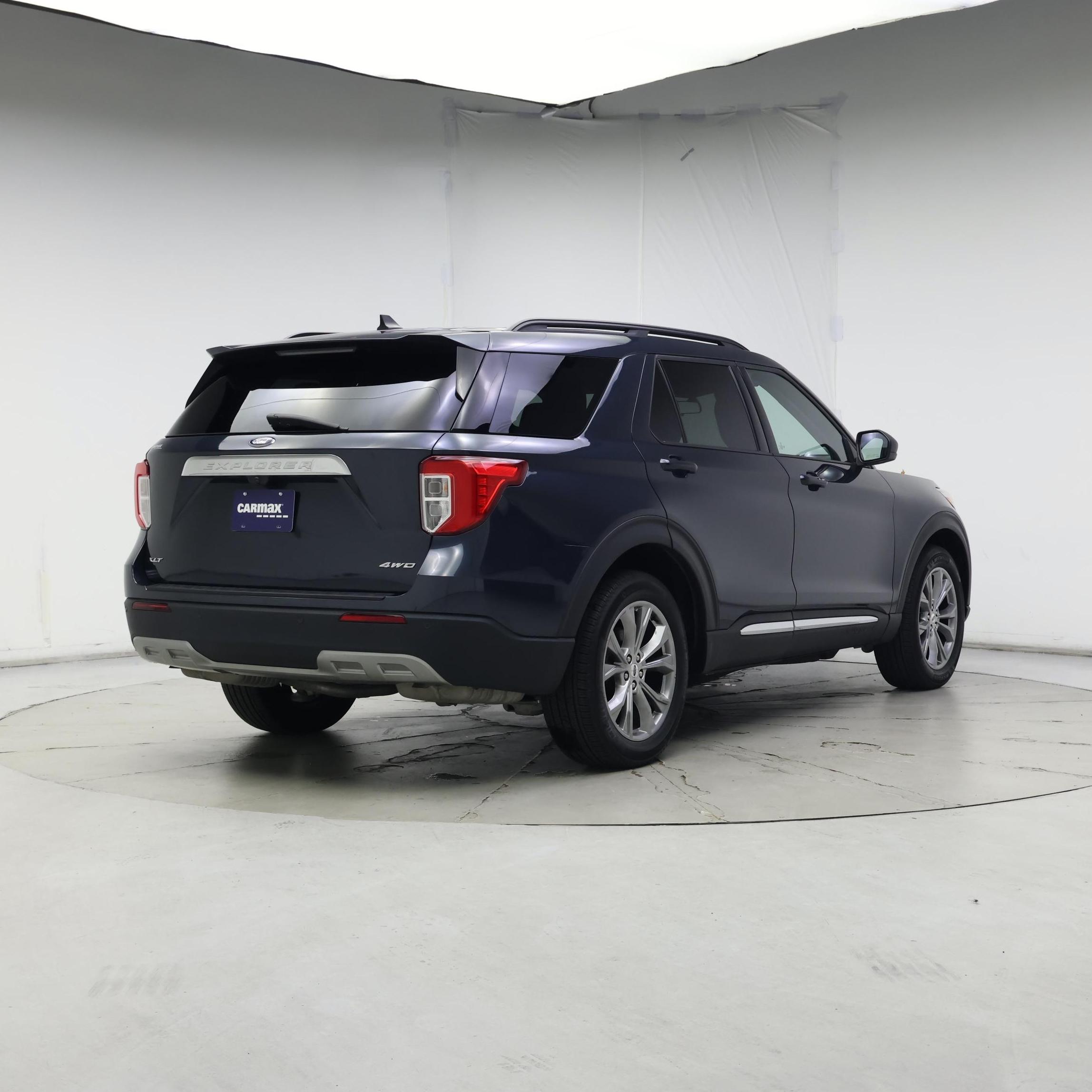 Thumbnail: 2022 Ford Explorer - 8