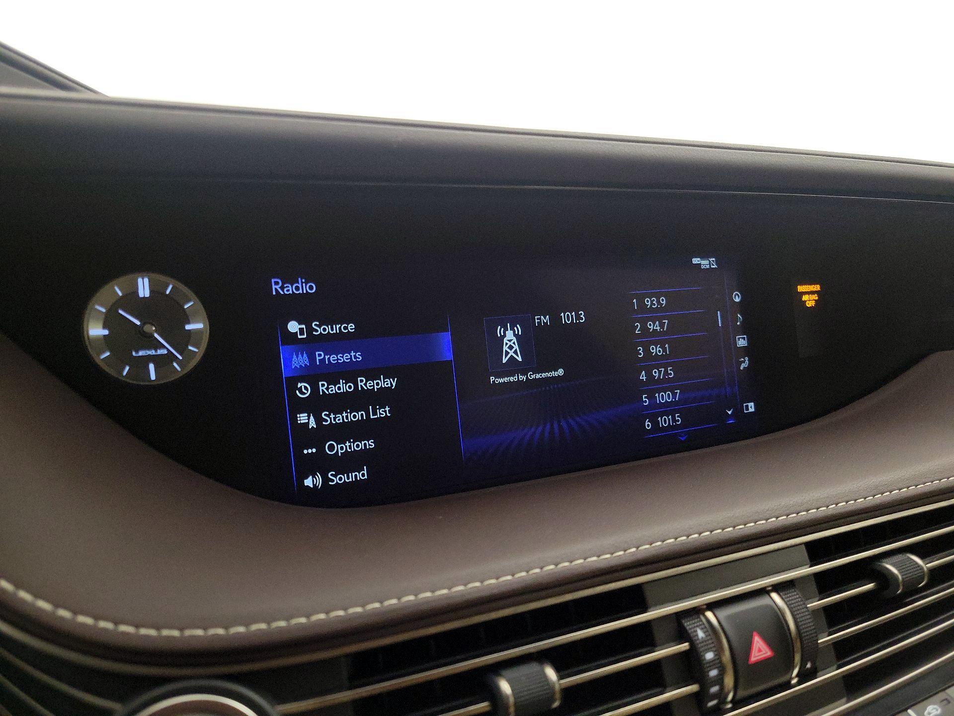 Thumbnail: 2020 Lexus LS - 16