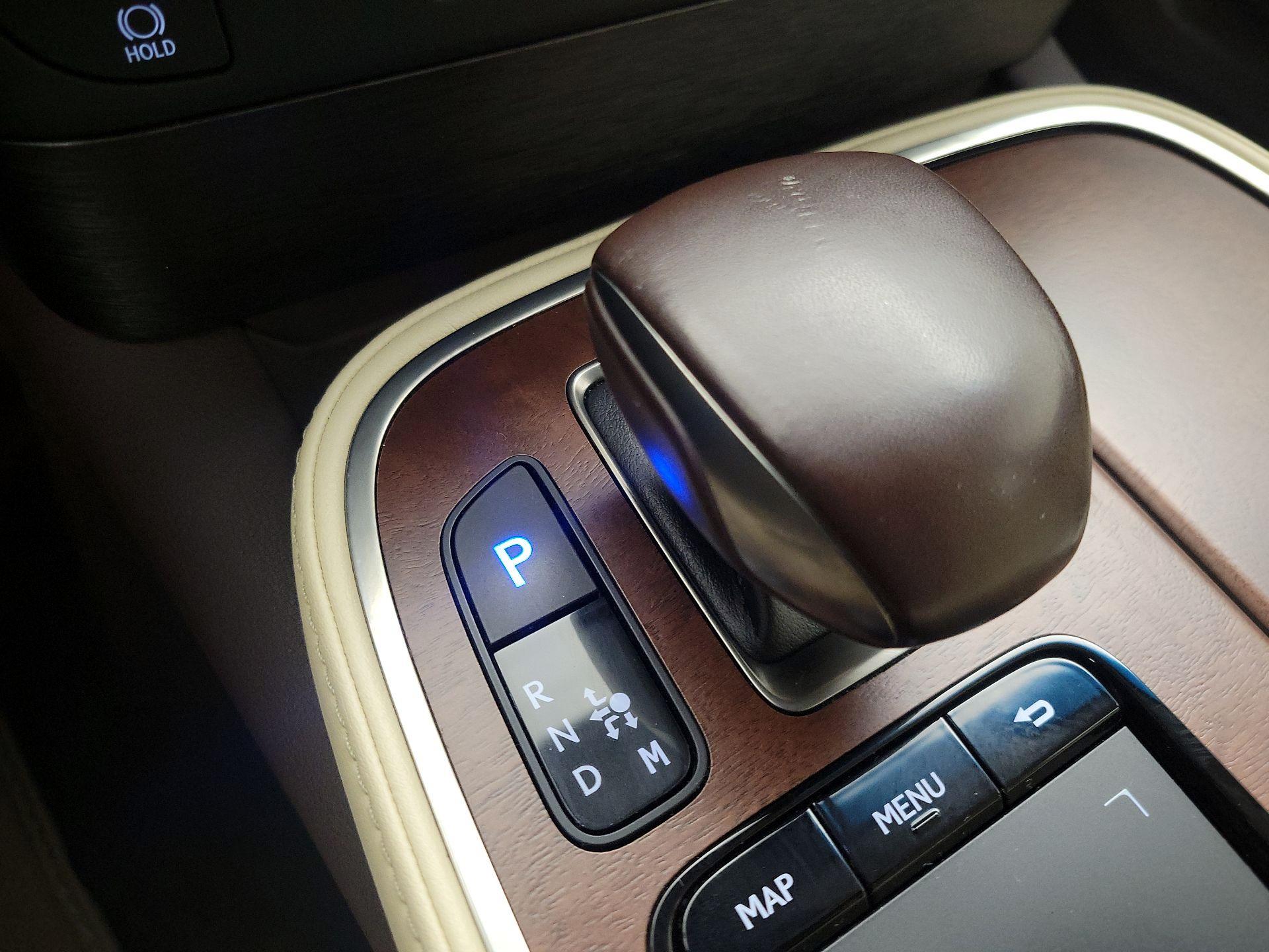 Thumbnail: 2020 Lexus LS - 18