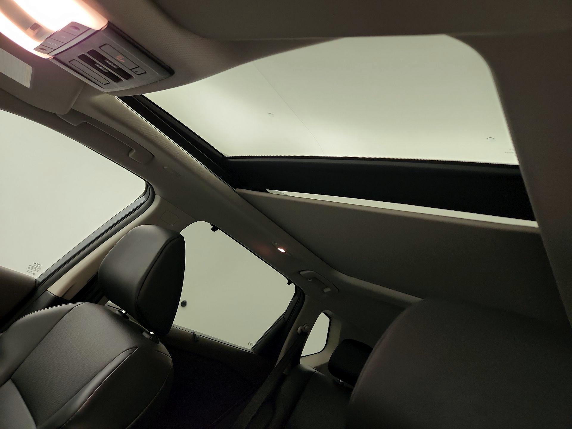 Thumbnail: 2022 Nissan Rogue - 17