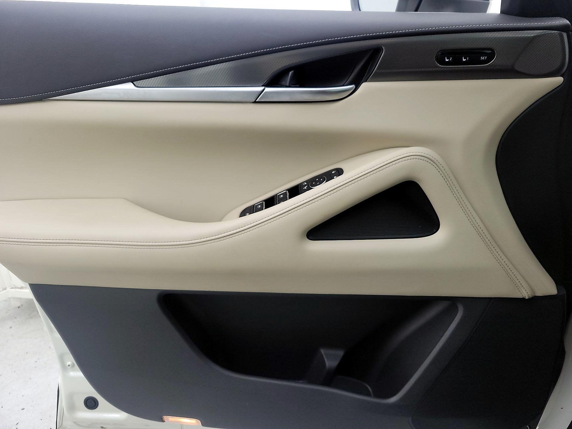 Thumbnail: 2023 INFINITI QX60 - 12