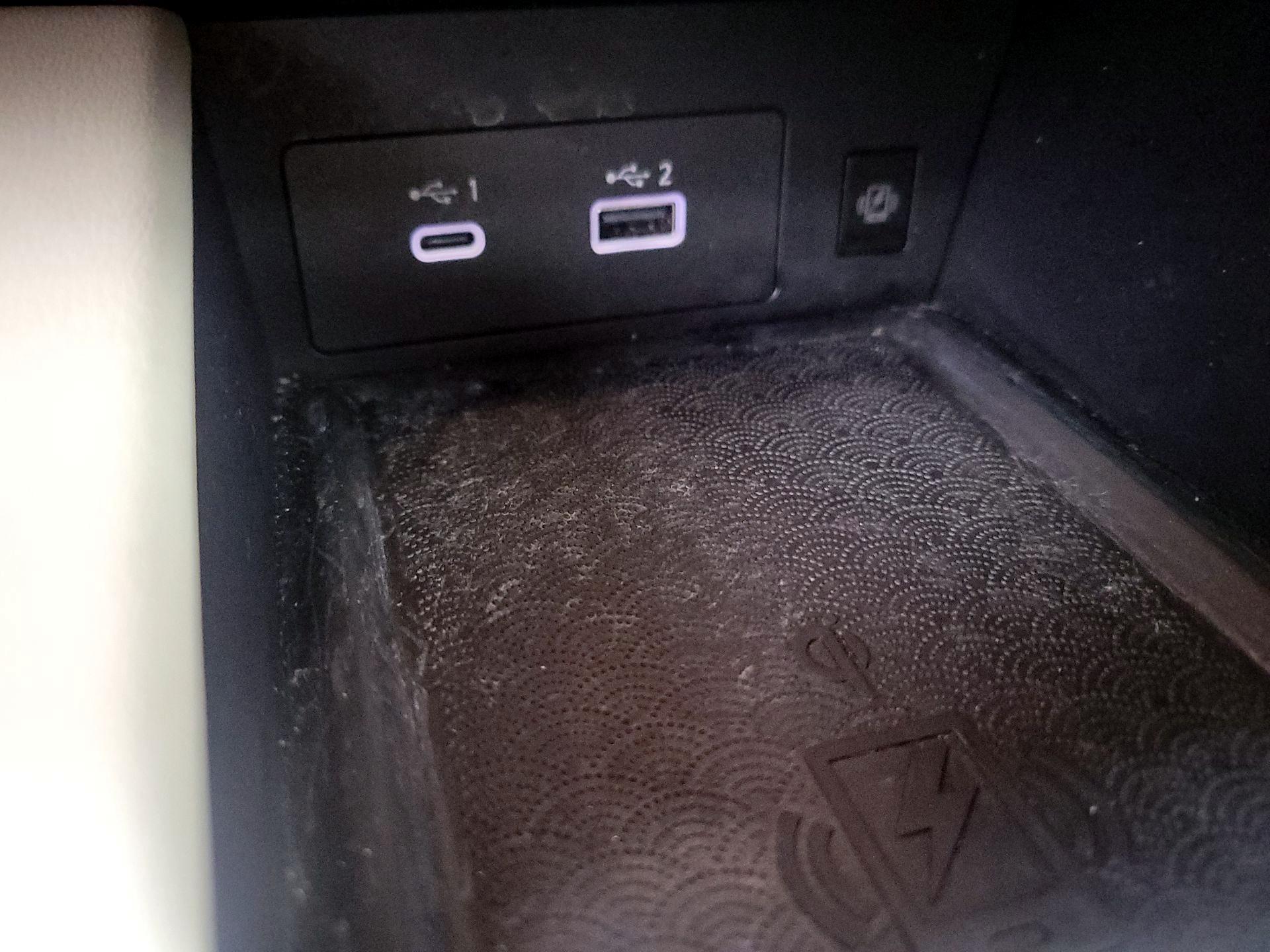 Thumbnail: 2023 INFINITI QX60 - 19