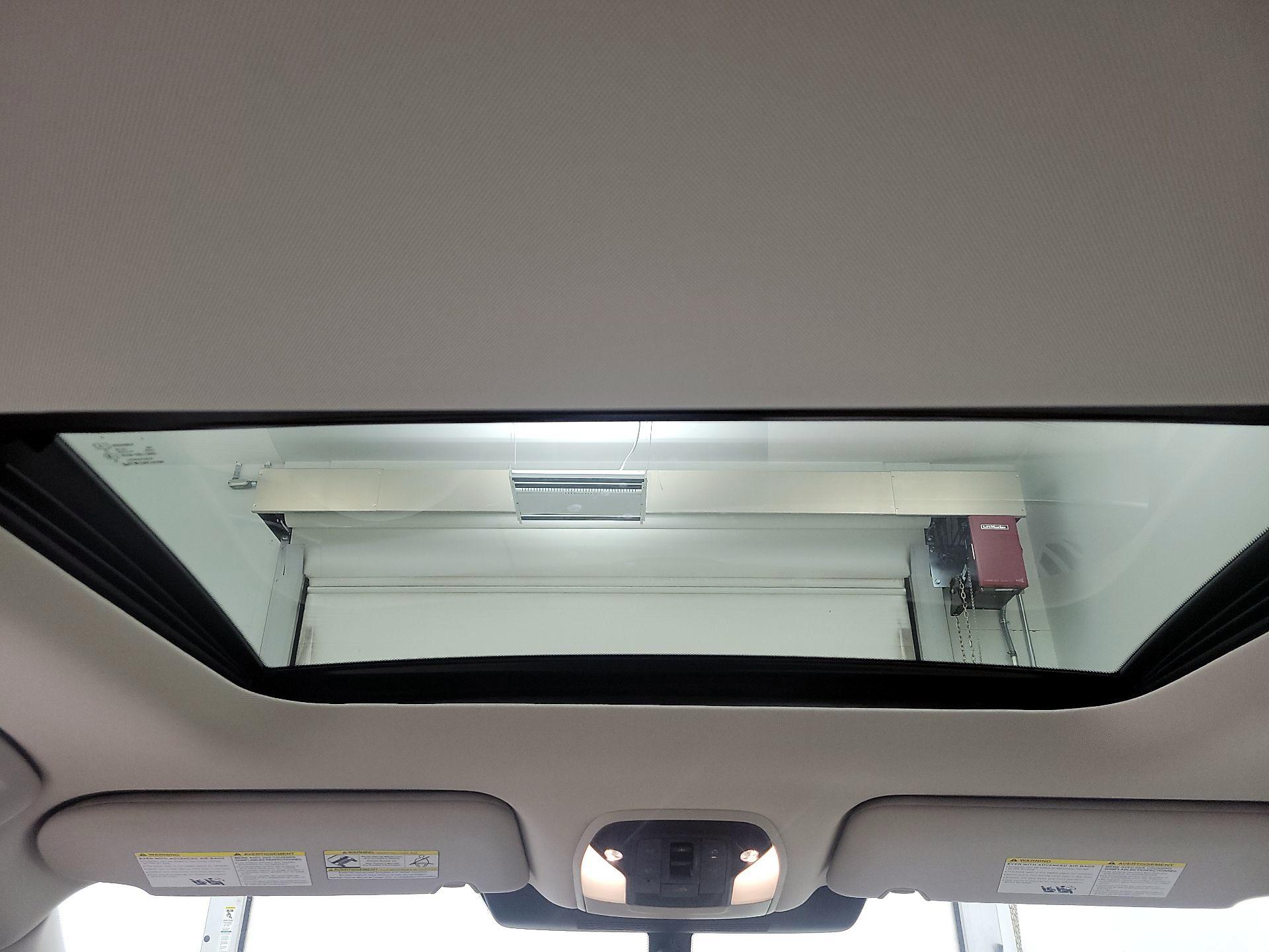 Thumbnail: 2023 INFINITI QX60 - 20