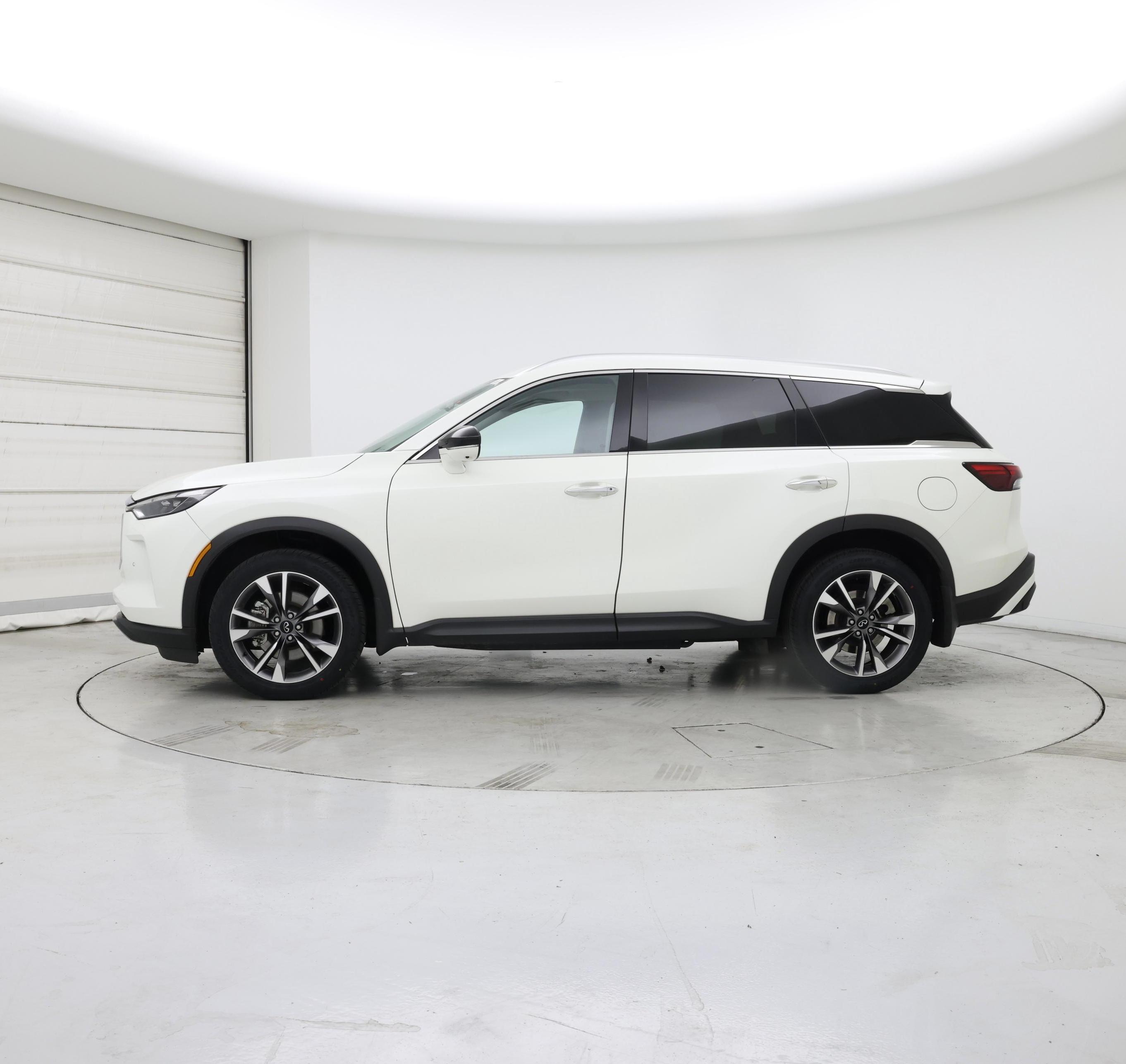 Thumbnail: 2023 INFINITI QX60 - 3