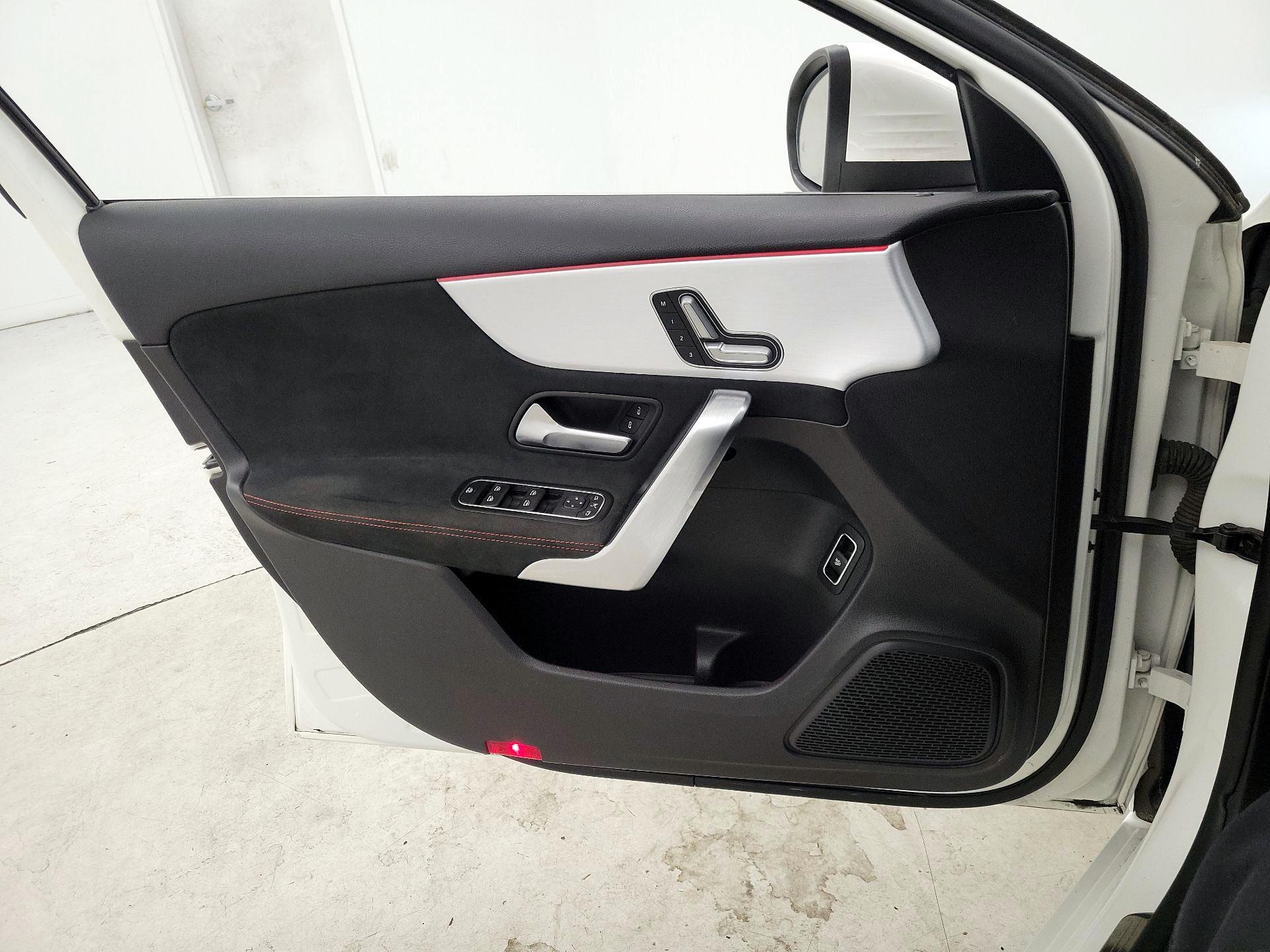 Thumbnail: 2021 Mercedes-Benz A-Class - 12