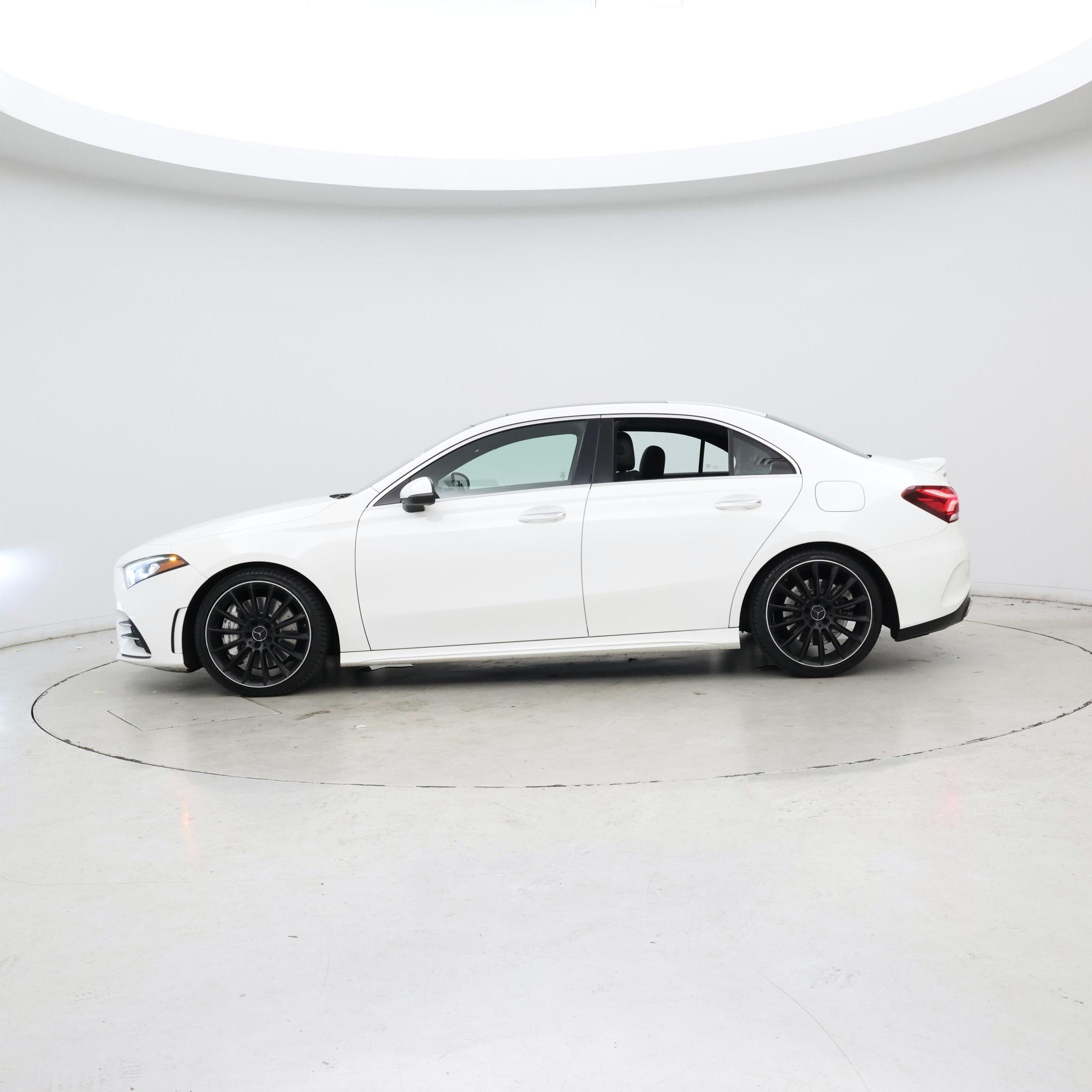 Thumbnail: 2021 Mercedes-Benz A-Class - 3