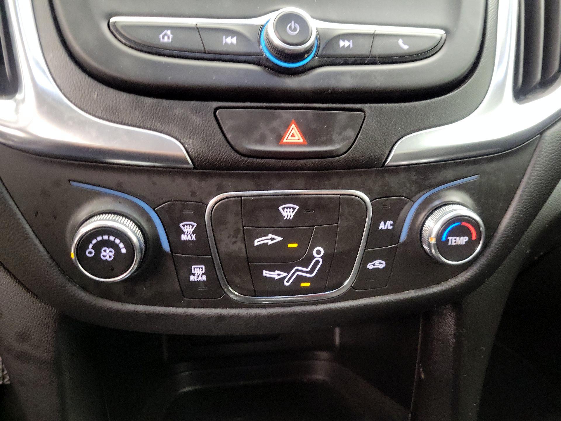 Thumbnail: 2021 Chevrolet Equinox - 16