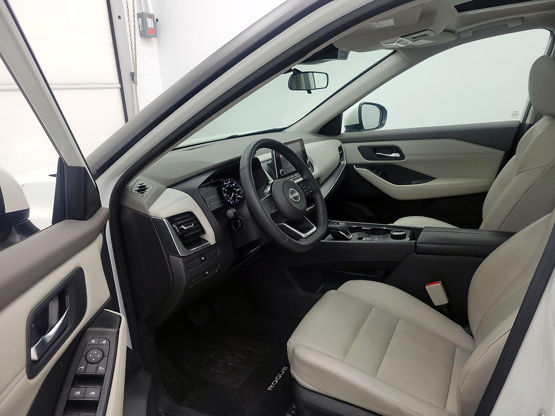 Thumbnail: 2022 Nissan Rogue - 11