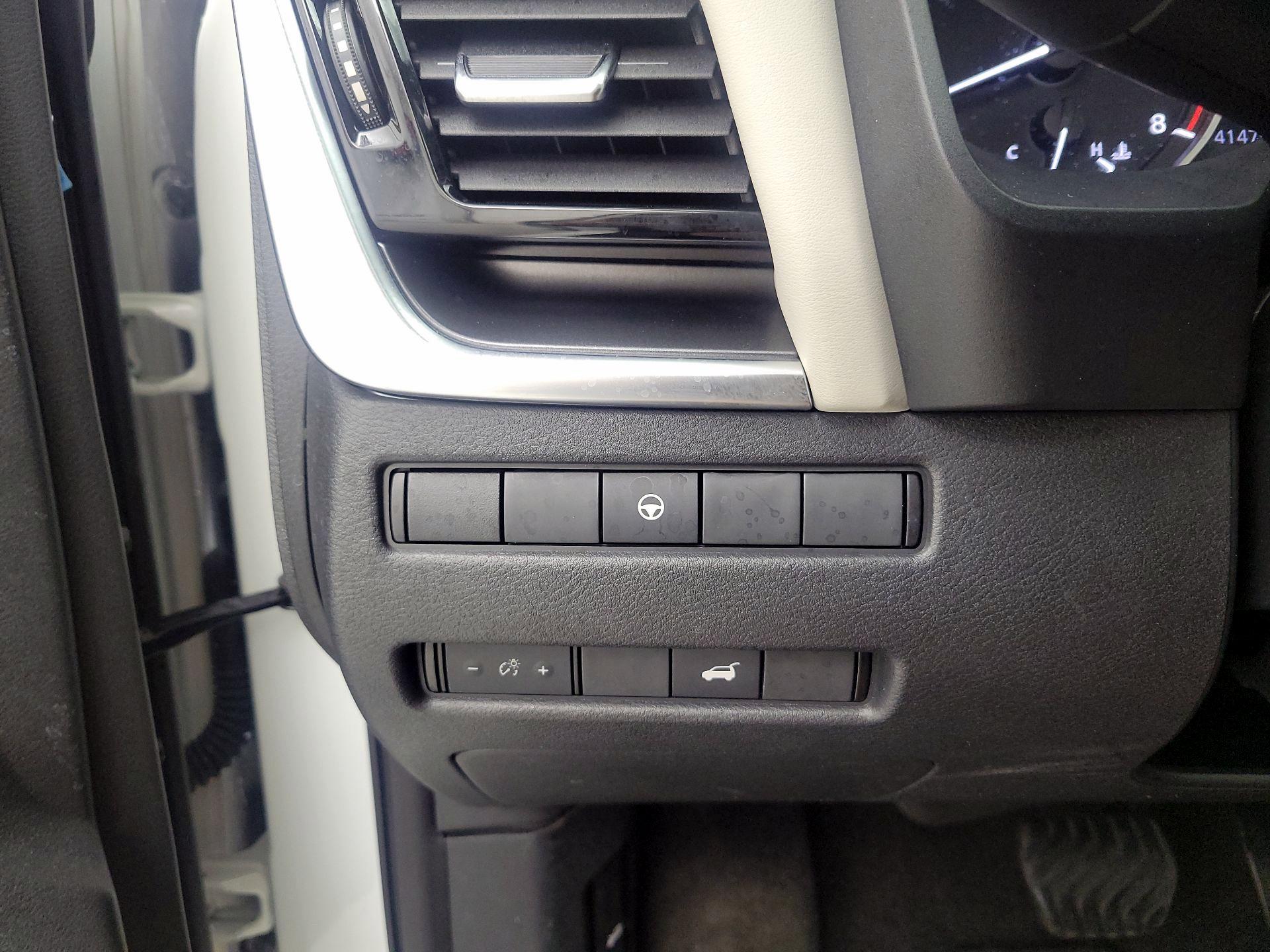 Thumbnail: 2022 Nissan Rogue - 14