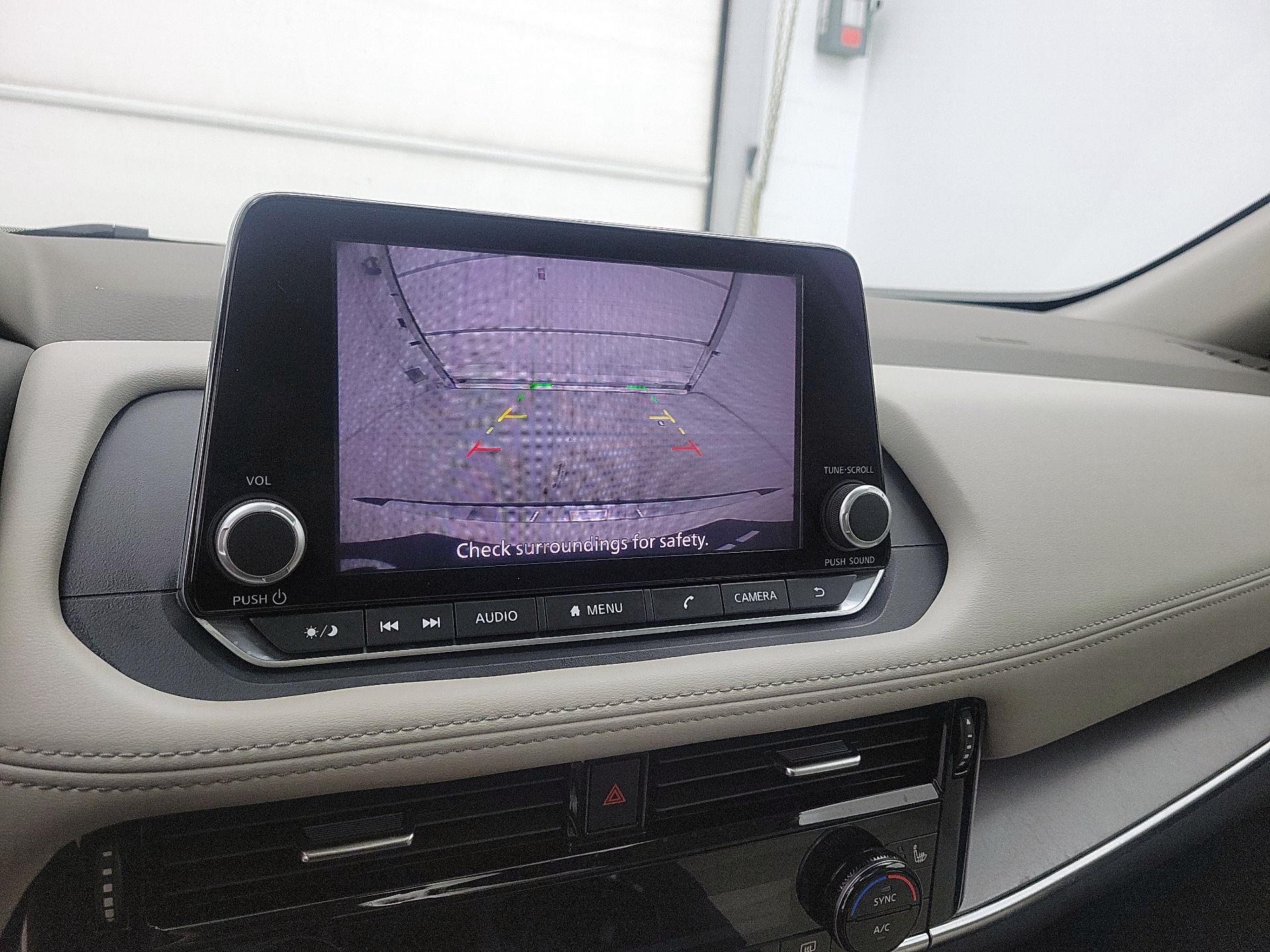 Thumbnail: 2022 Nissan Rogue - 15