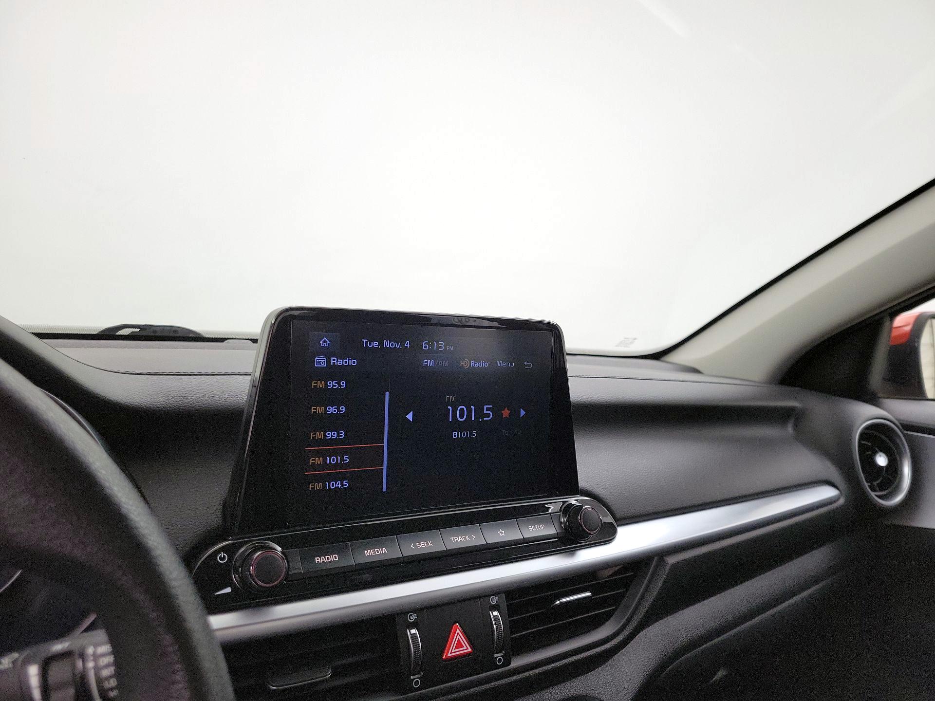 Thumbnail: 2023 Kia Forte - 15