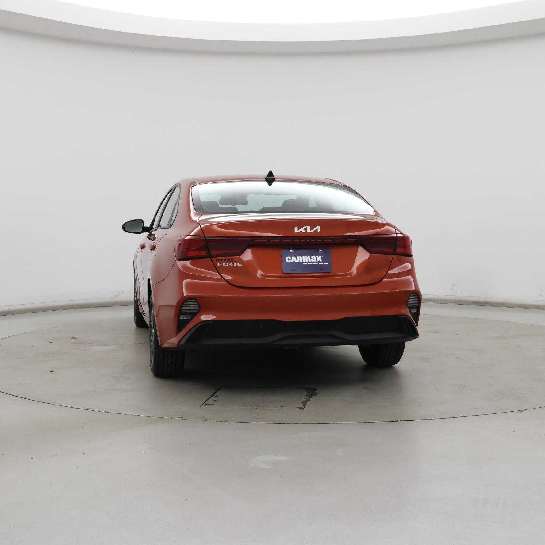 Thumbnail: 2023 Kia Forte - 6