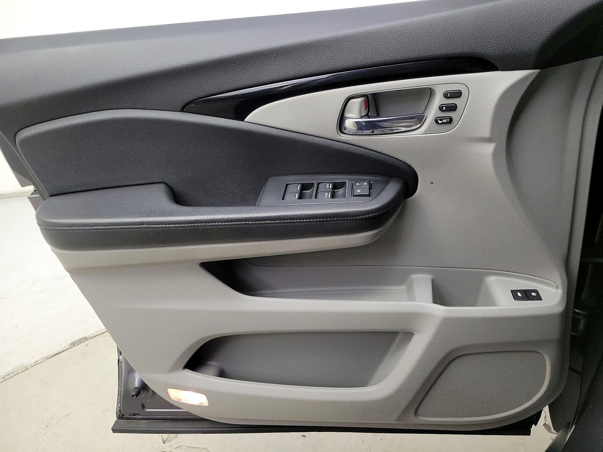 Thumbnail: 2021 Honda Pilot - 12