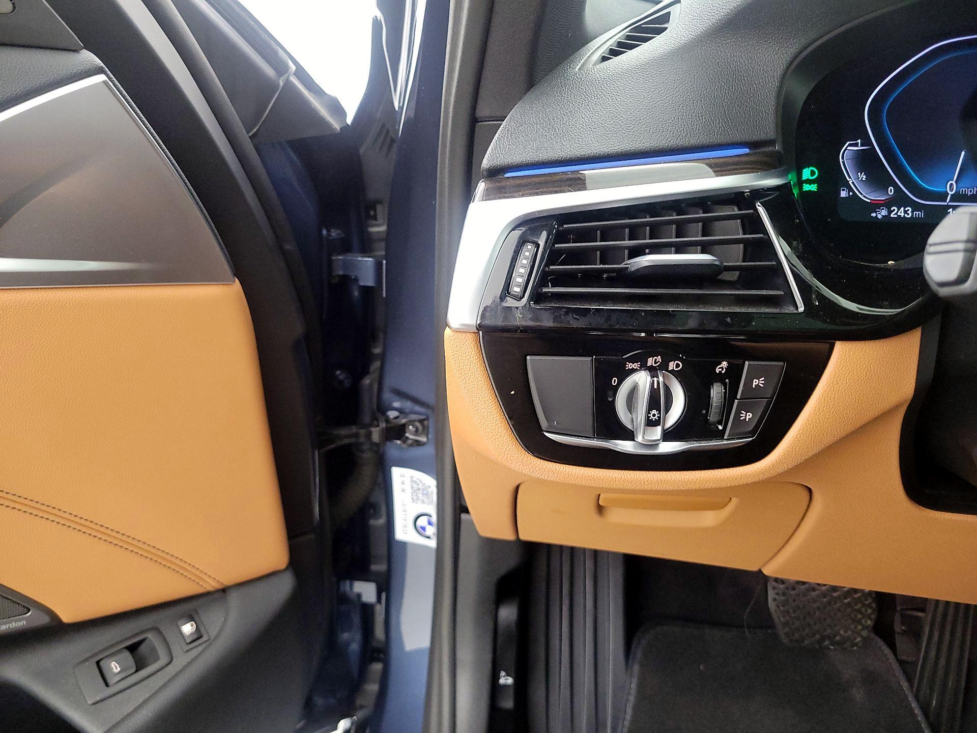 Thumbnail: 2023 BMW 5 Series - 13