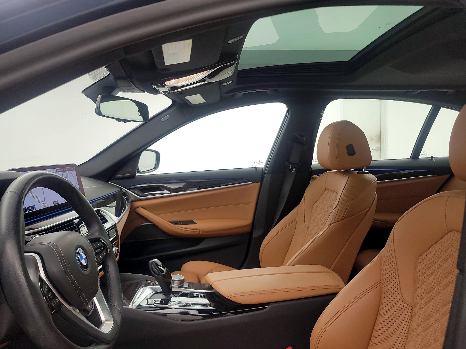 Thumbnail: 2023 BMW 5 Series - 20