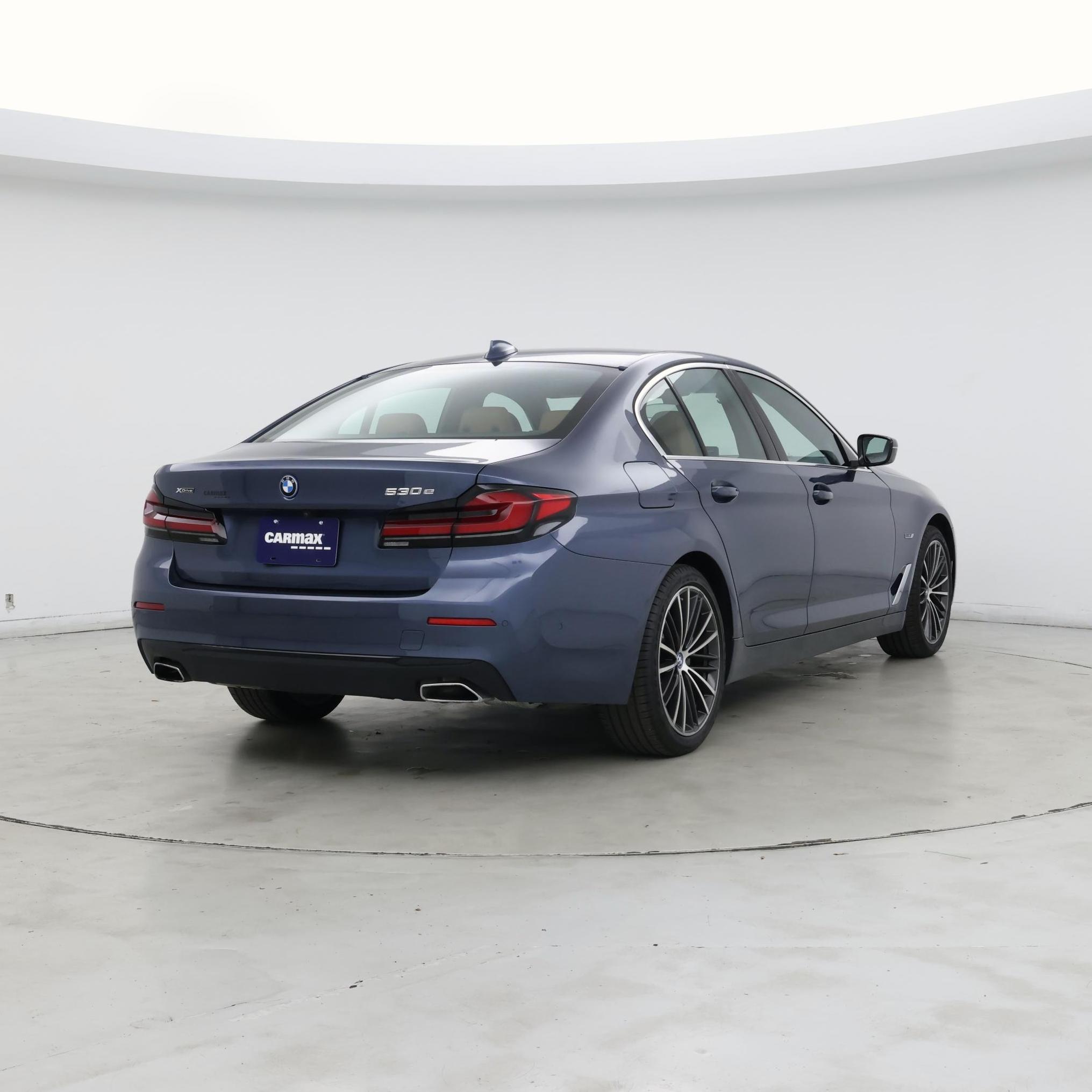 Thumbnail: 2023 BMW 5 Series - 8