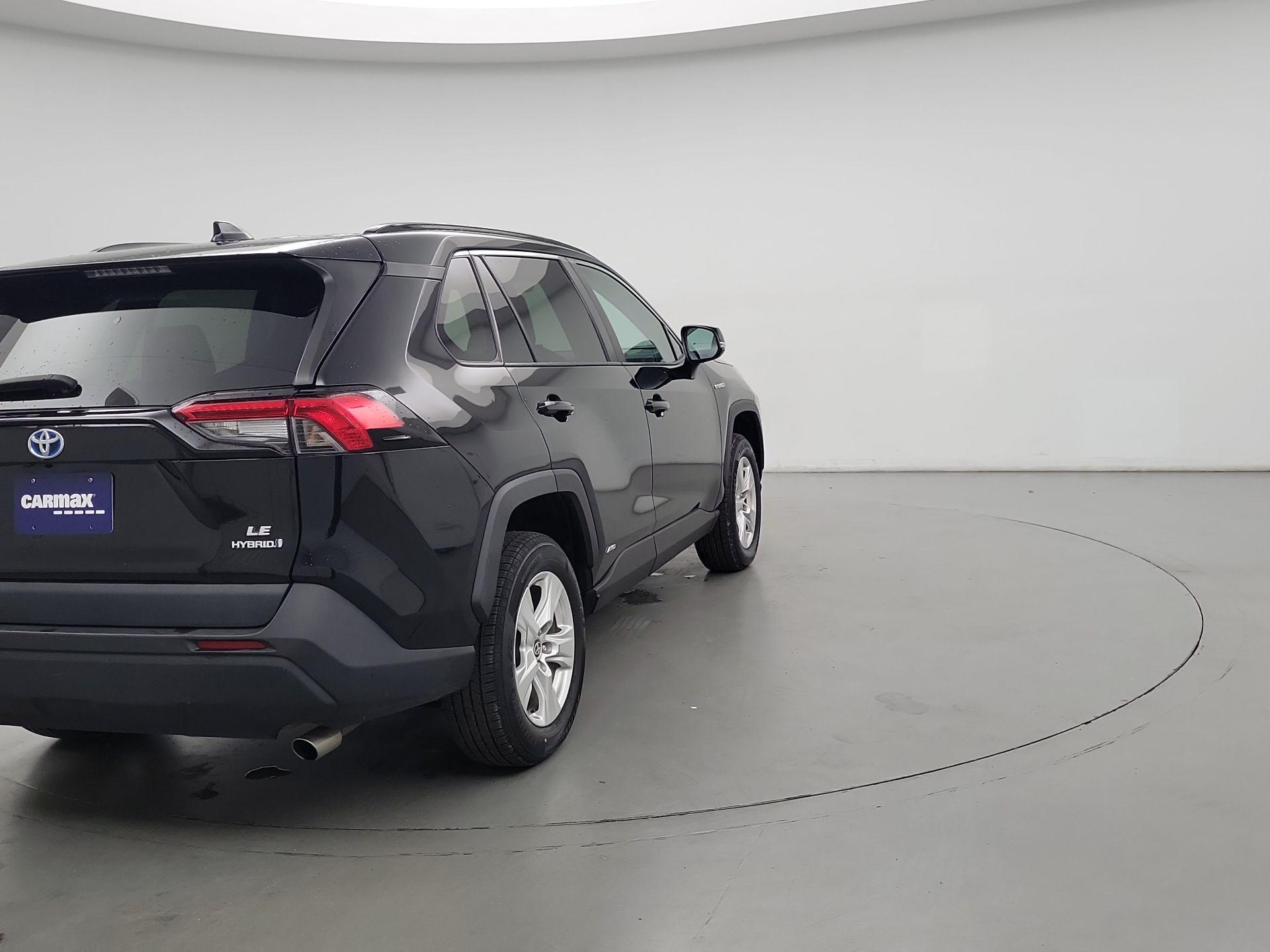 Thumbnail: 2021 Toyota RAV4 - 5