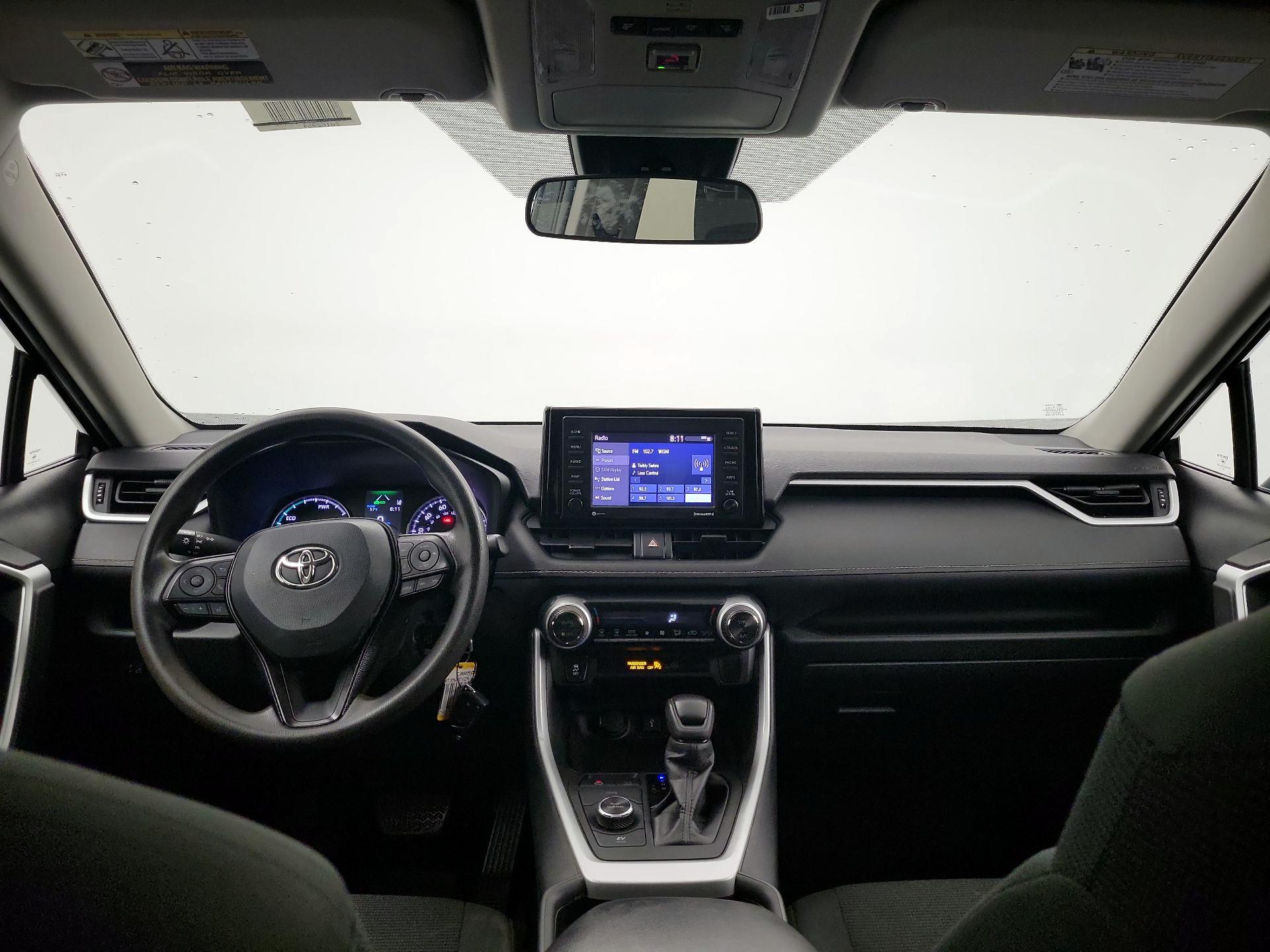 Thumbnail: 2021 Toyota RAV4 - 8