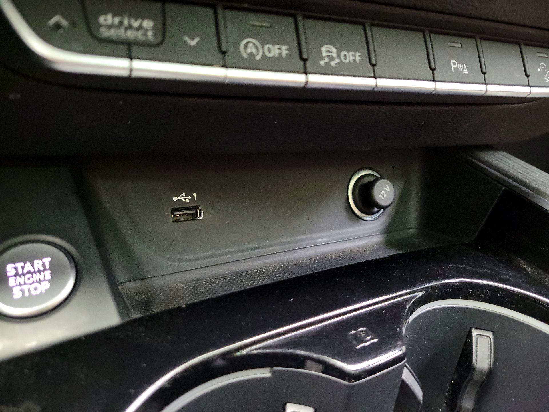 Thumbnail: 2021 Audi A4 - 18