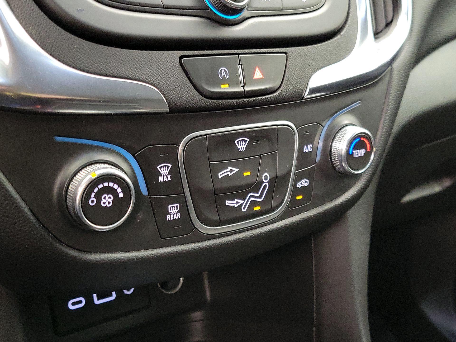 Thumbnail: 2022 Chevrolet Equinox - 16