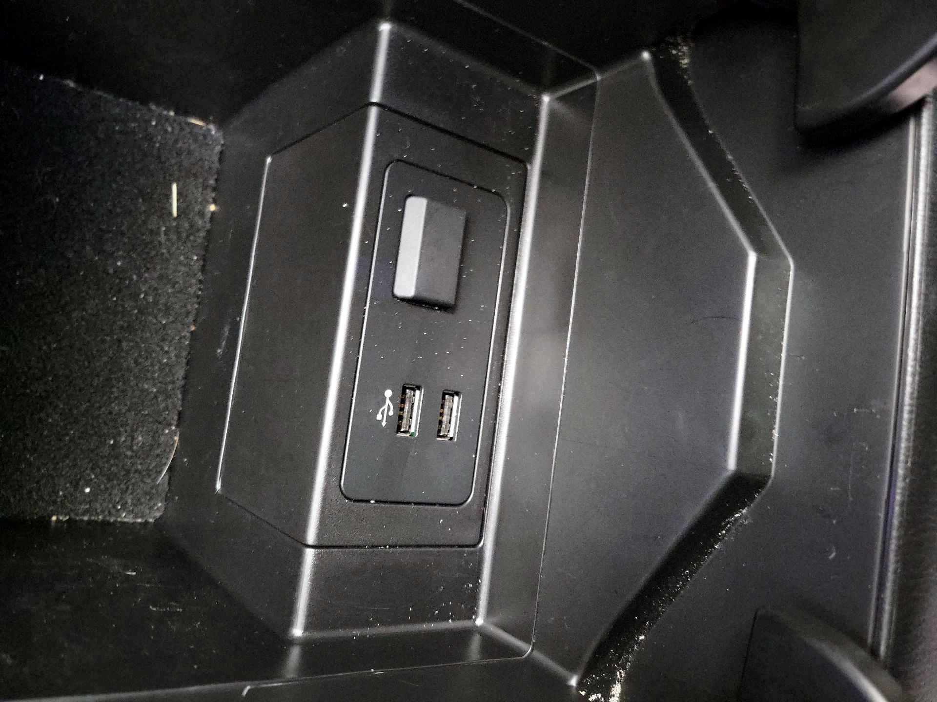 Thumbnail: 2023 Mazda CX-9 - 18