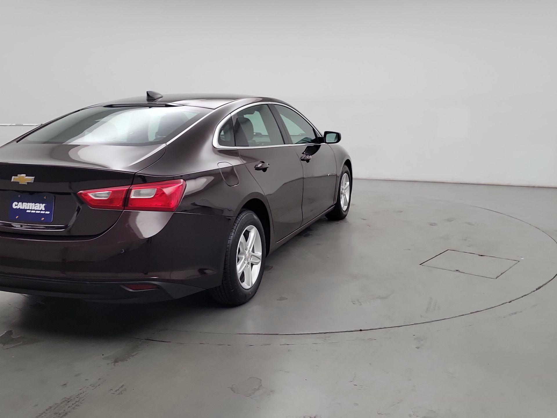 Thumbnail: 2020 Chevrolet Malibu - 5