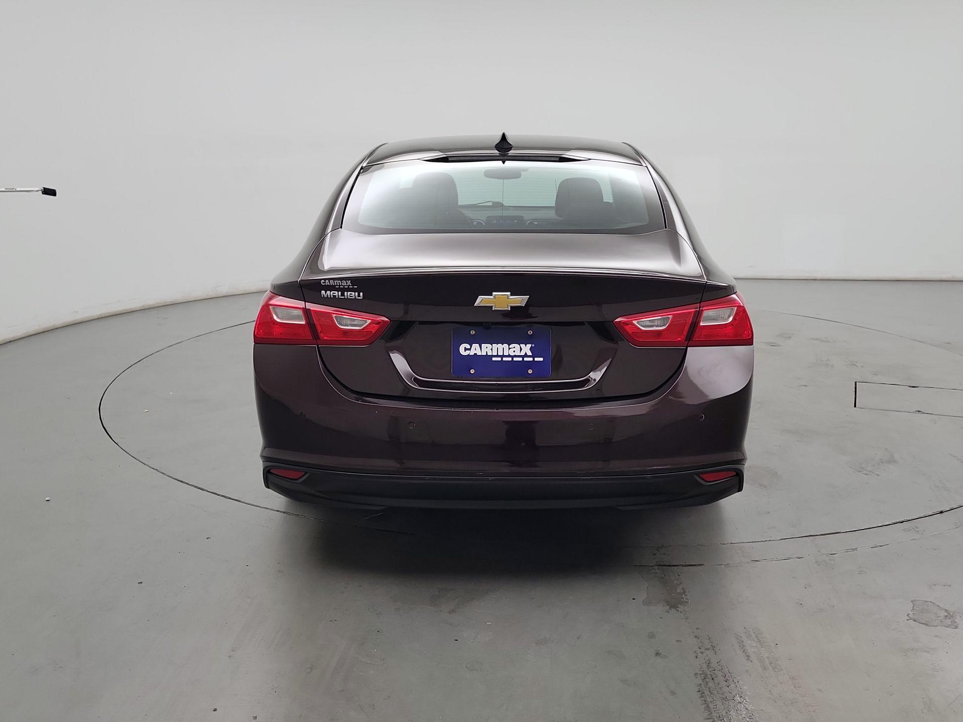 Thumbnail: 2020 Chevrolet Malibu - 6