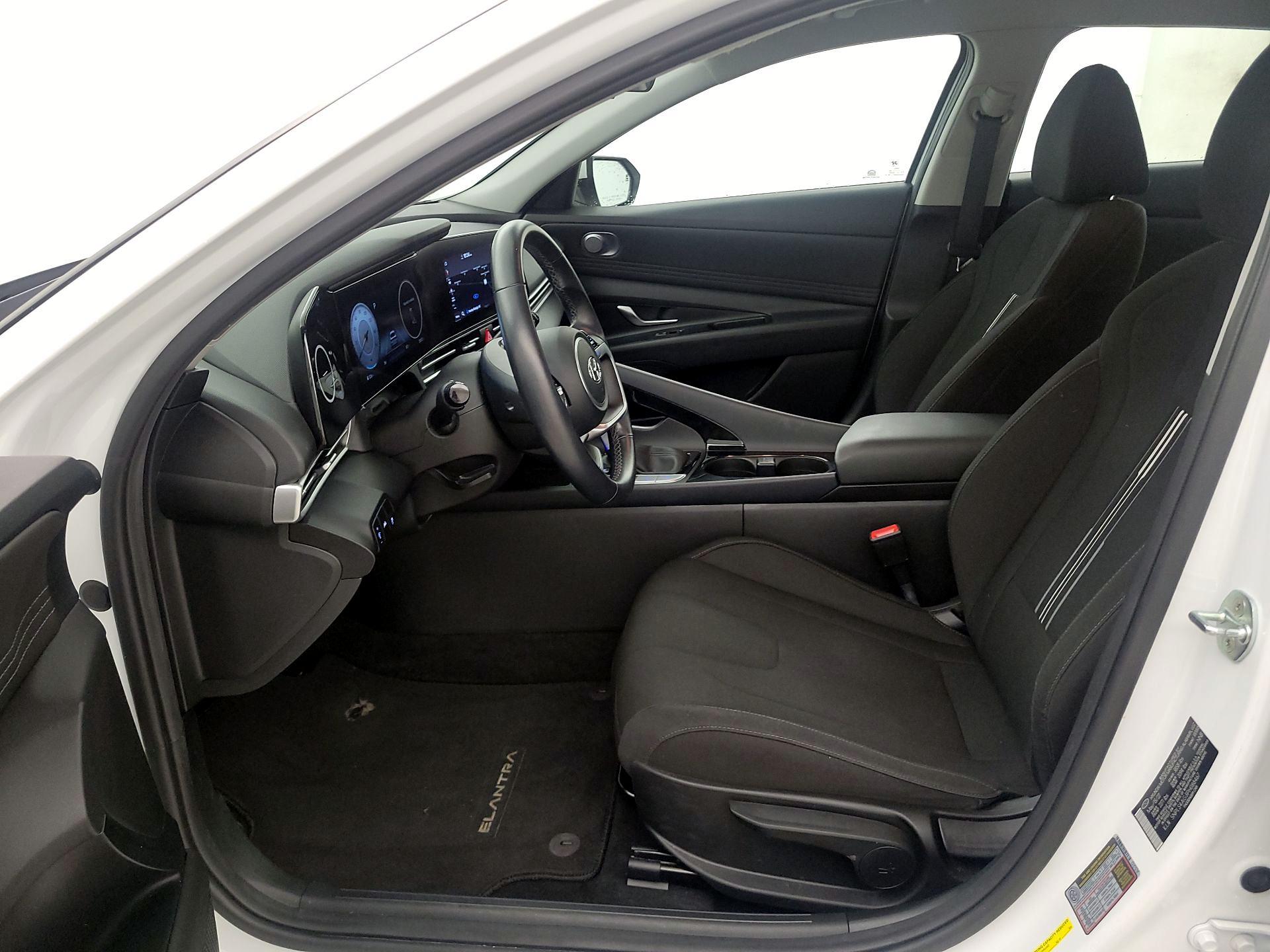 Thumbnail: 2023 Hyundai Elantra - 11