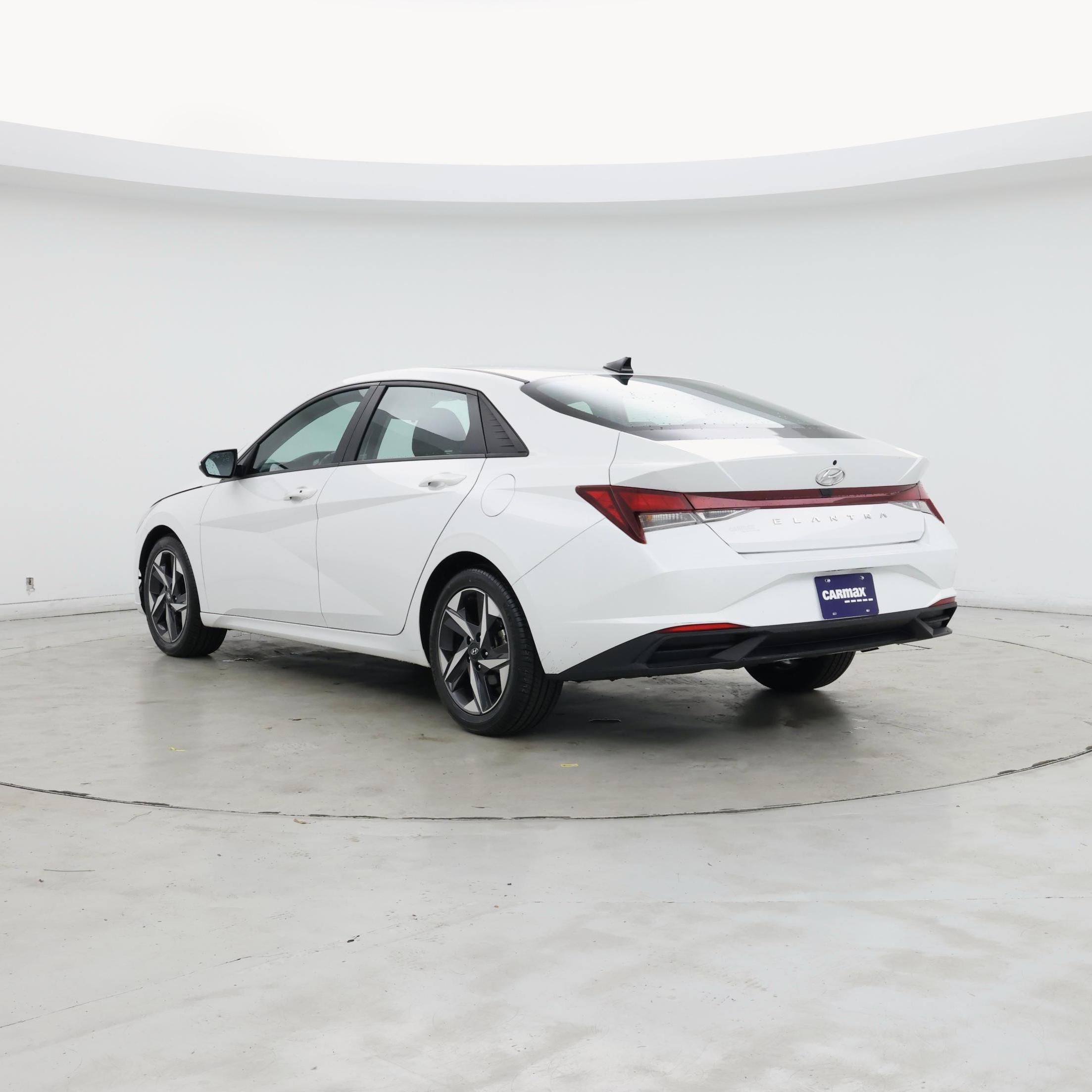 Thumbnail: 2023 Hyundai Elantra - 2